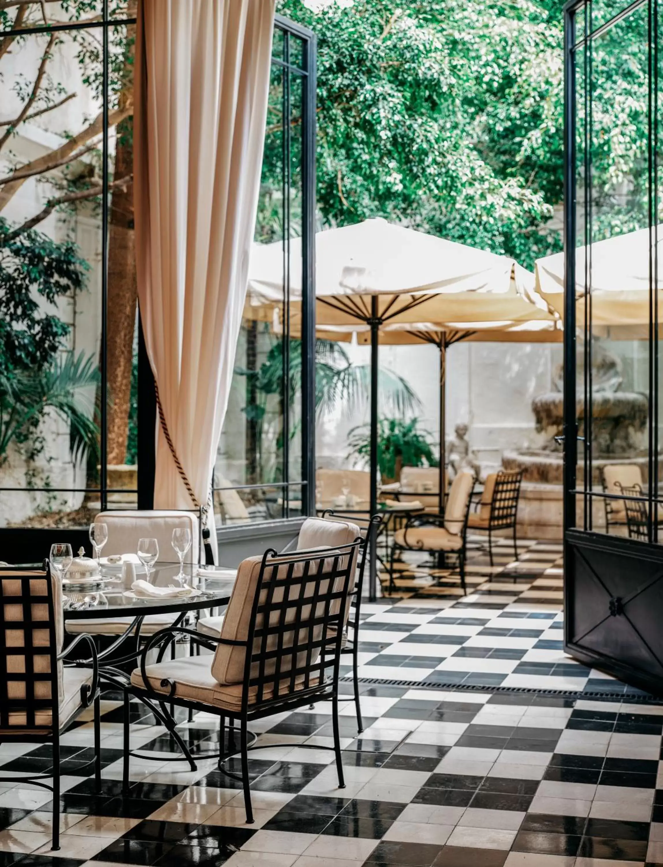 Breakfast in Hotel El Palace Barcelona Breakfast in Hotel El Palace Barcelona