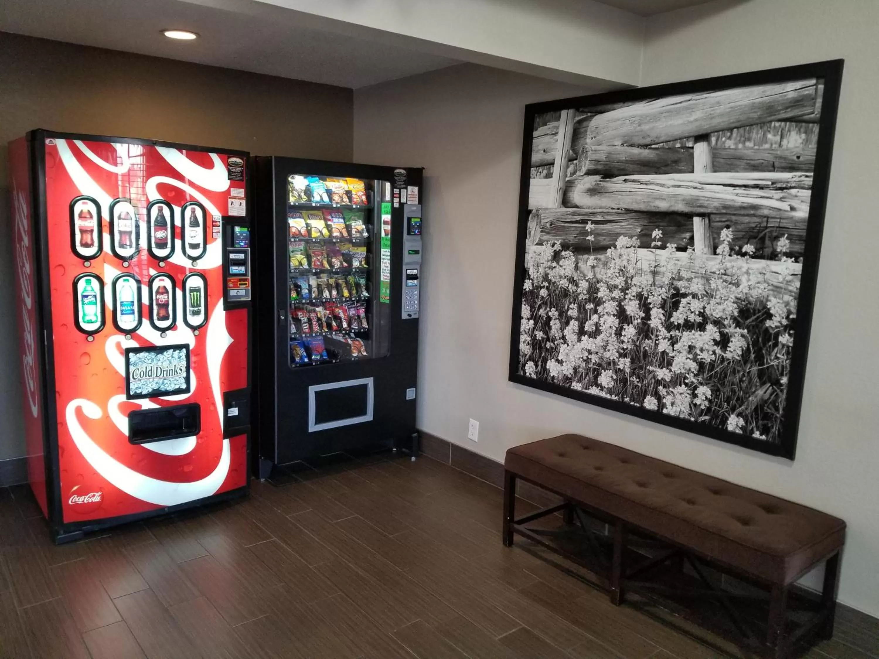 Food and drinks in Super 8 by Wyndham Boise