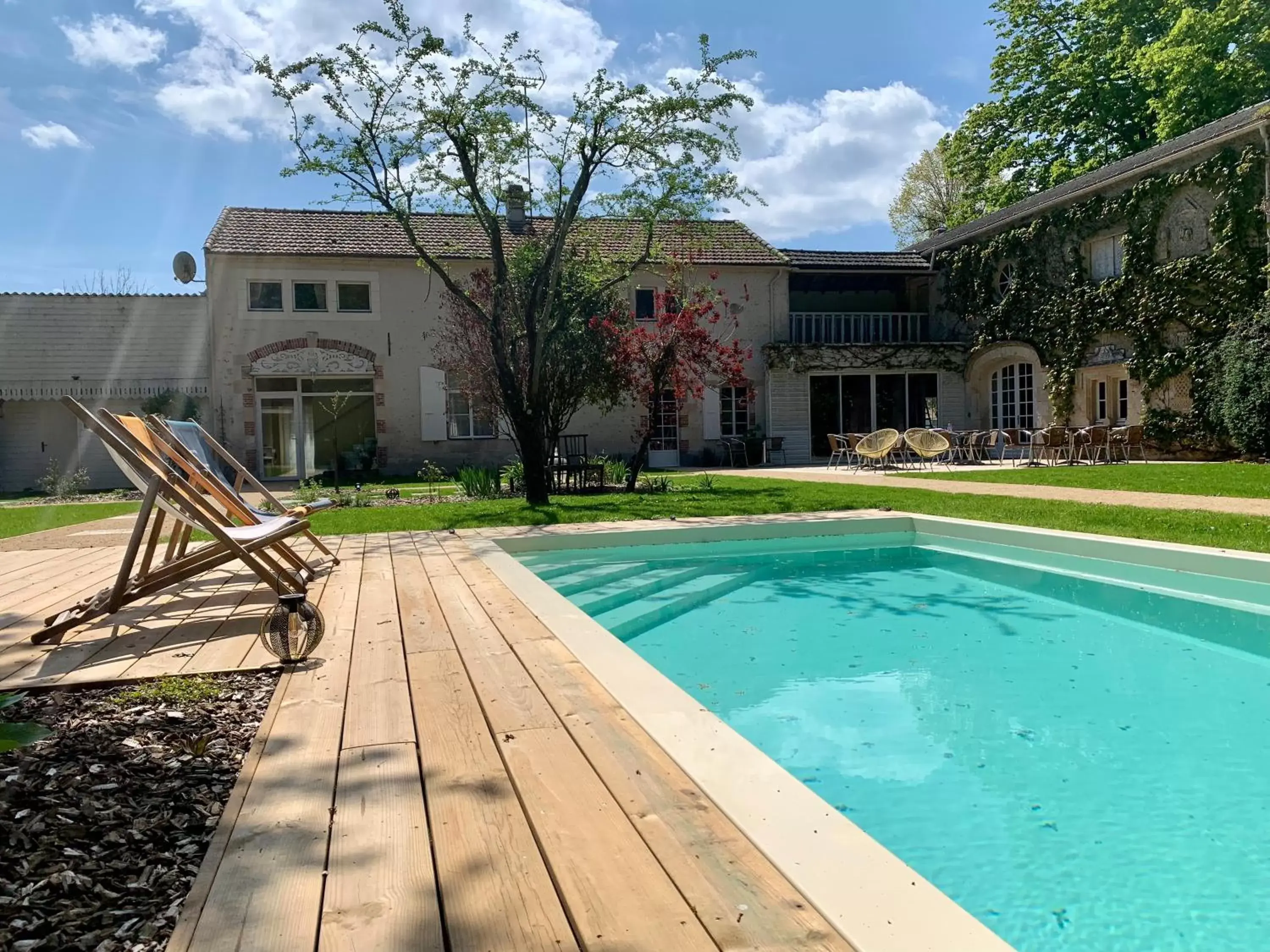 Swimming Pool in Clos de la Court d'Aron