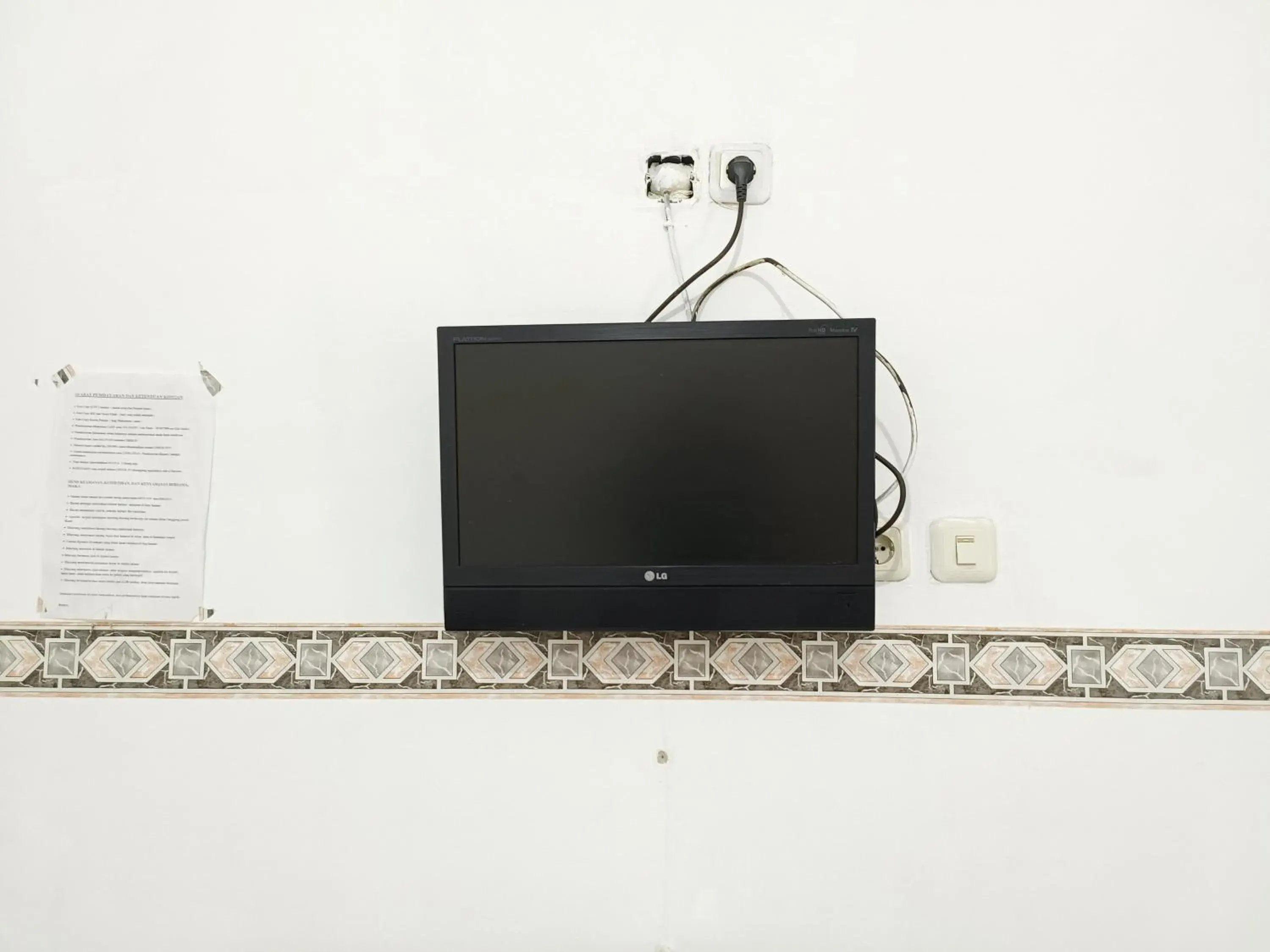 TV and multimedia, TV/Entertainment Center in OYO 90260 Bumi Merpati Residence