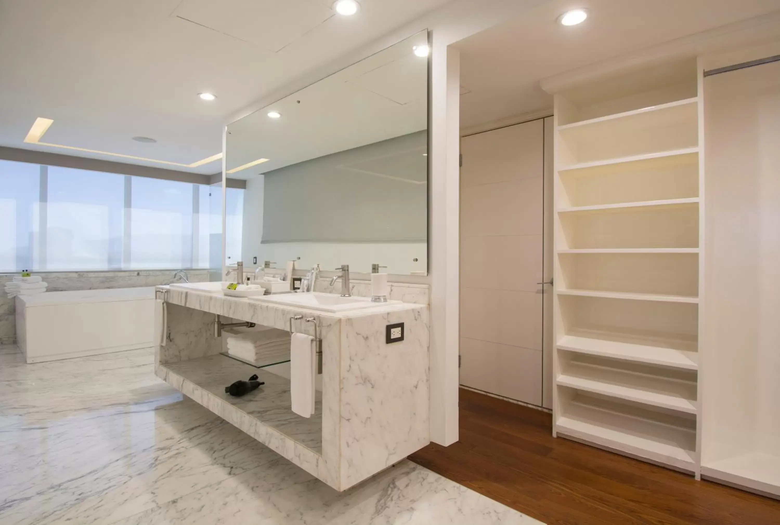 Bathroom in Presidente InterContinental Guadalajara, an IHG Hotel