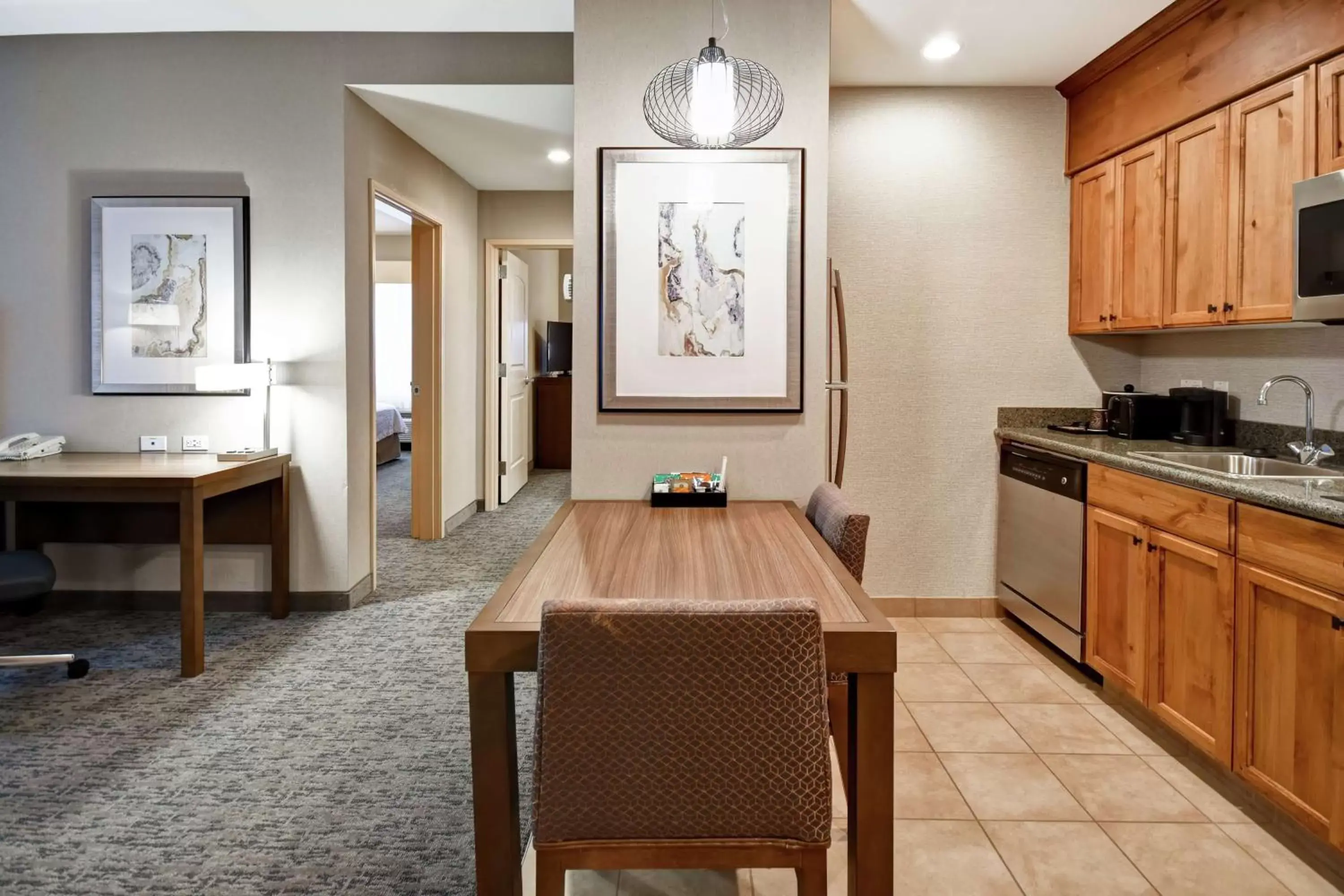 Kitchen or kitchenette, Kitchen/Kitchenette in Homewood Suites by Hilton Boise