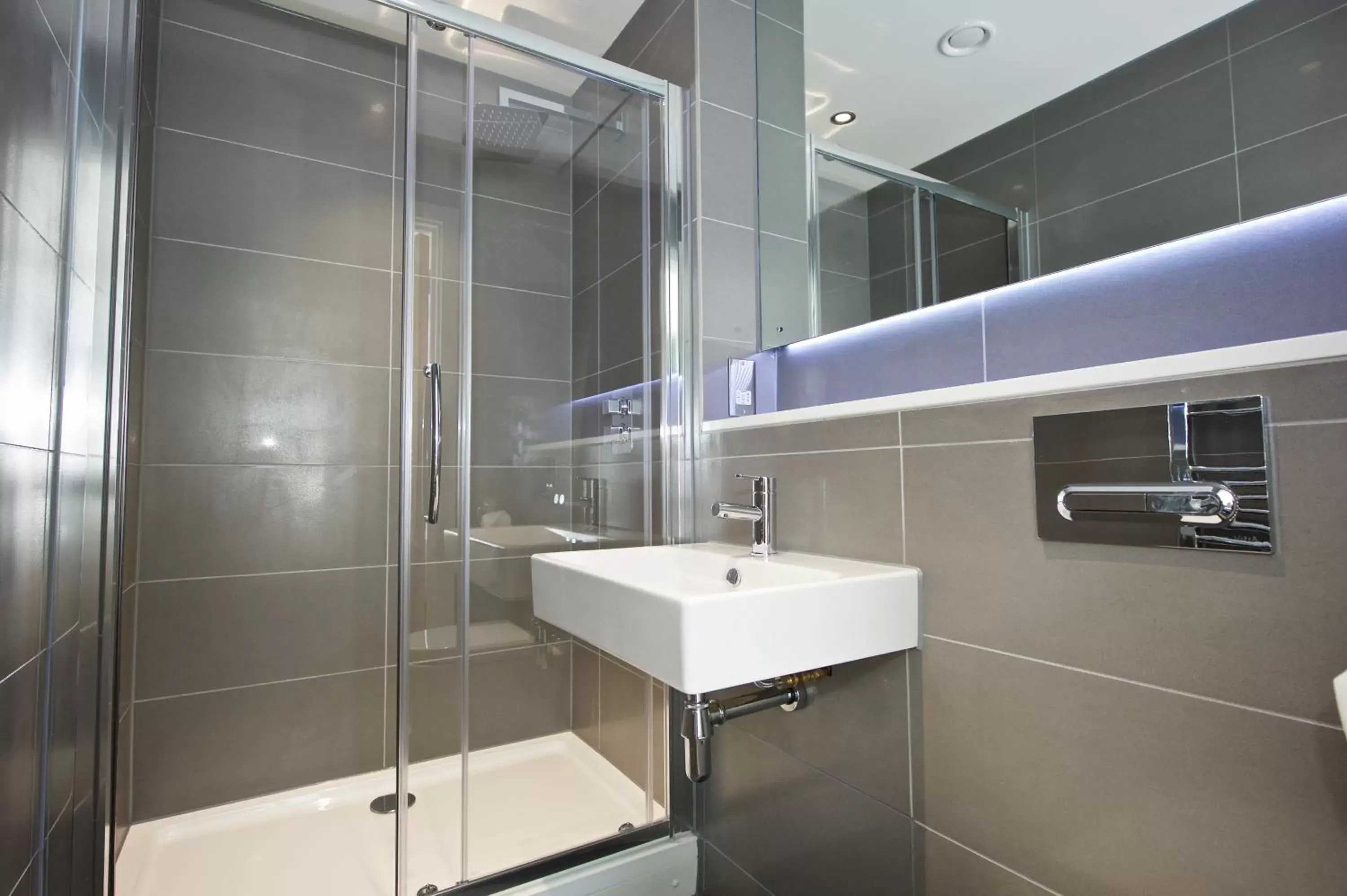 Bathroom in Staycity Aparthotels Manchester Piccadilly