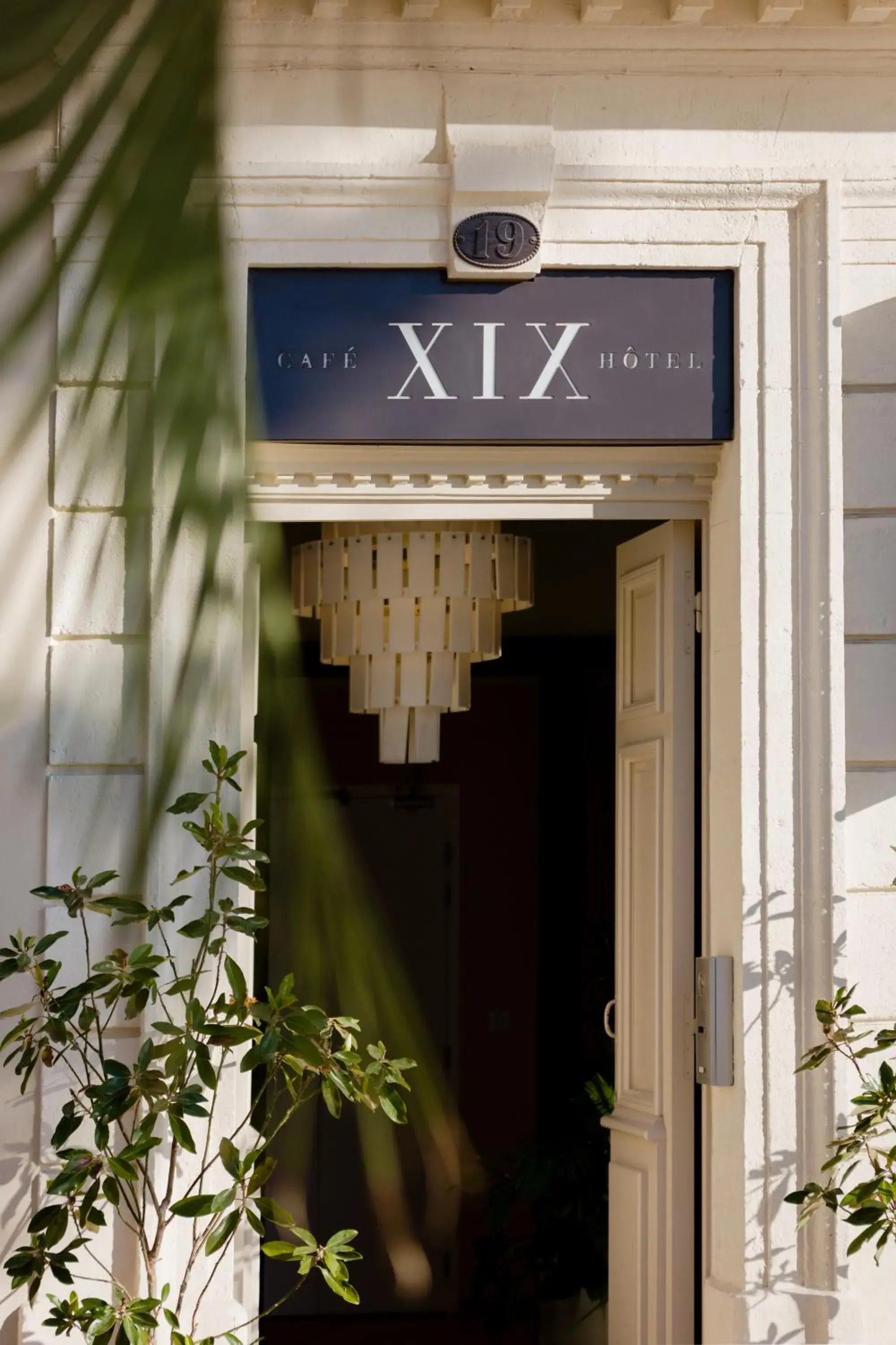 Facade/entrance in Hôtel le XIX Facade/entrance in Hôtel le XIX