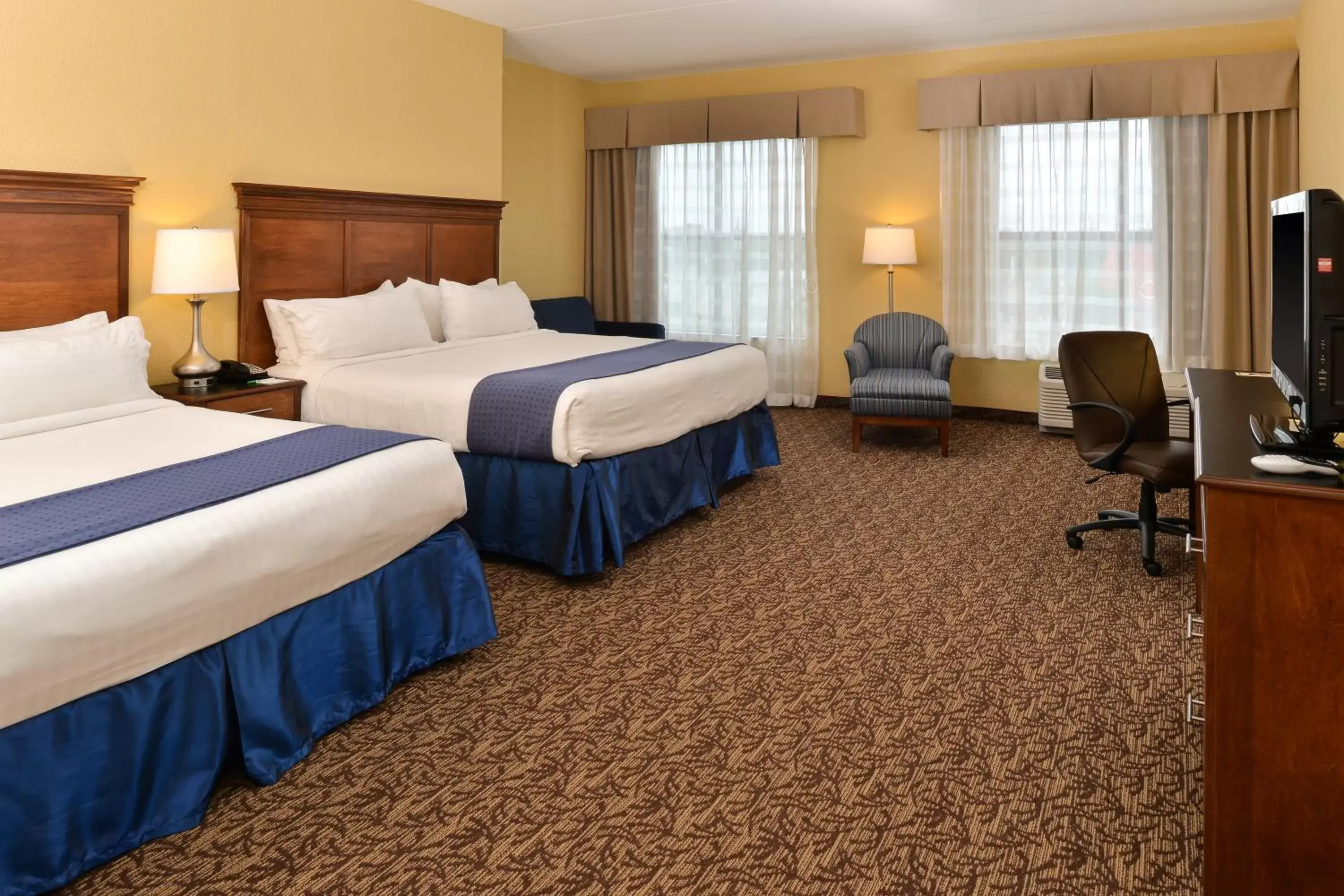 Photo of the whole room, Bed in Holiday Inn Montgomery South Airport, an IHG Hotel