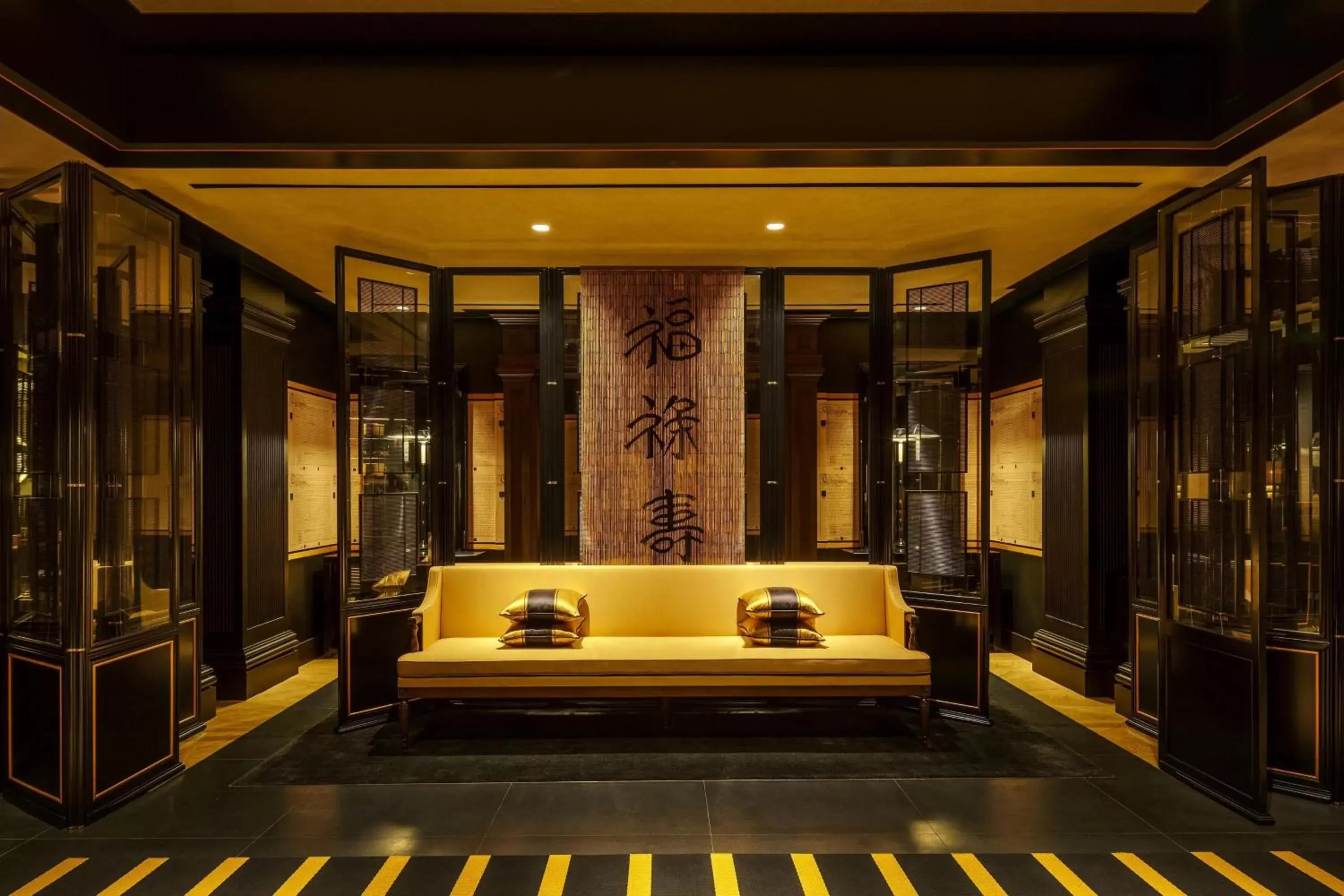 Lobby or reception in Duxton Reserve Singapore, Autograph Collection
