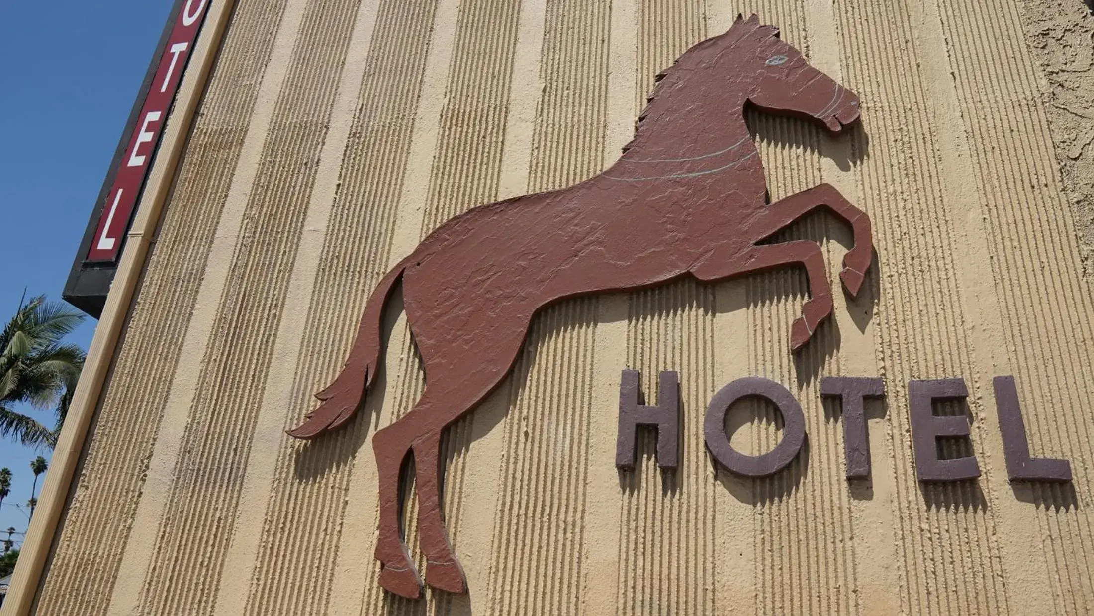 Holly Crest Hotel - Los Angeles, LAX Airport