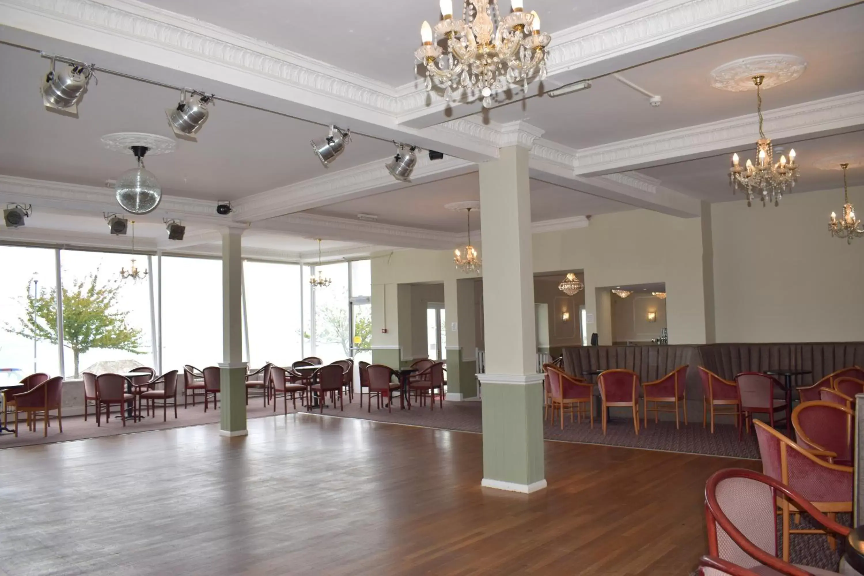 Banquet/Function facilities, Restaurant/Places to Eat in The Babbacombe Hotel