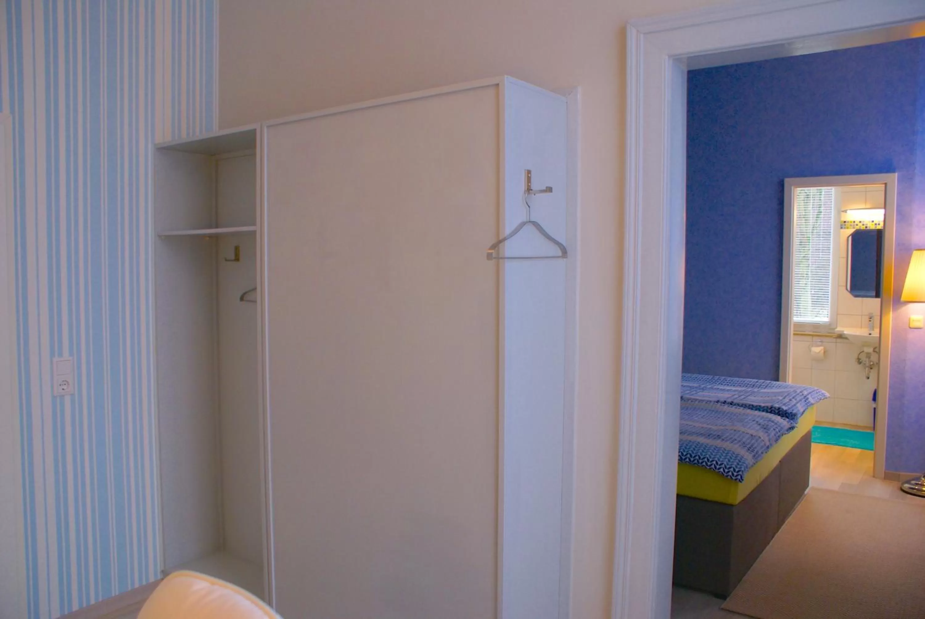 Bedroom, Bed in Hotel Elfenberg