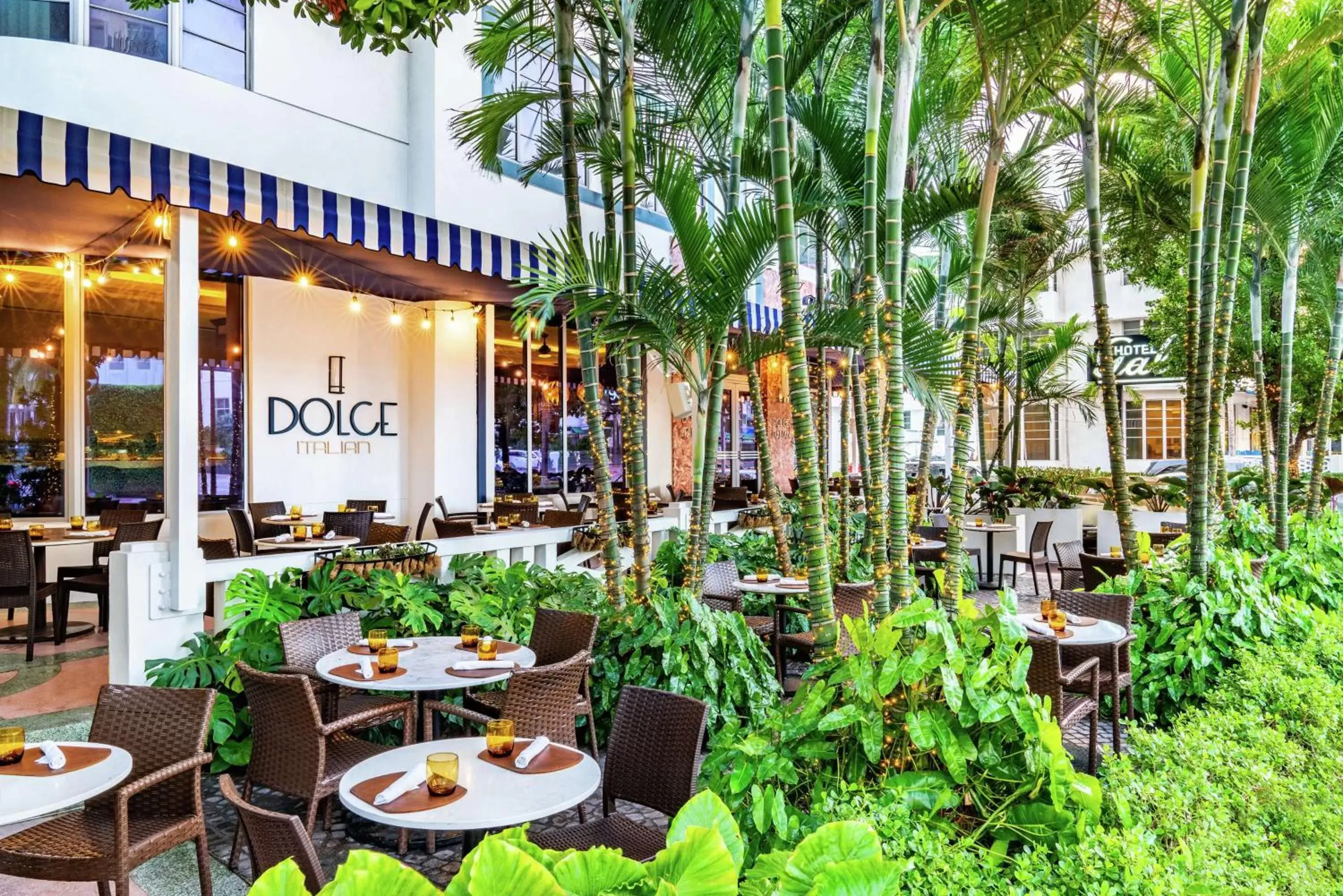 Property building, Restaurant/Places to Eat in Gale South Beach, Curio Collection By Hilton