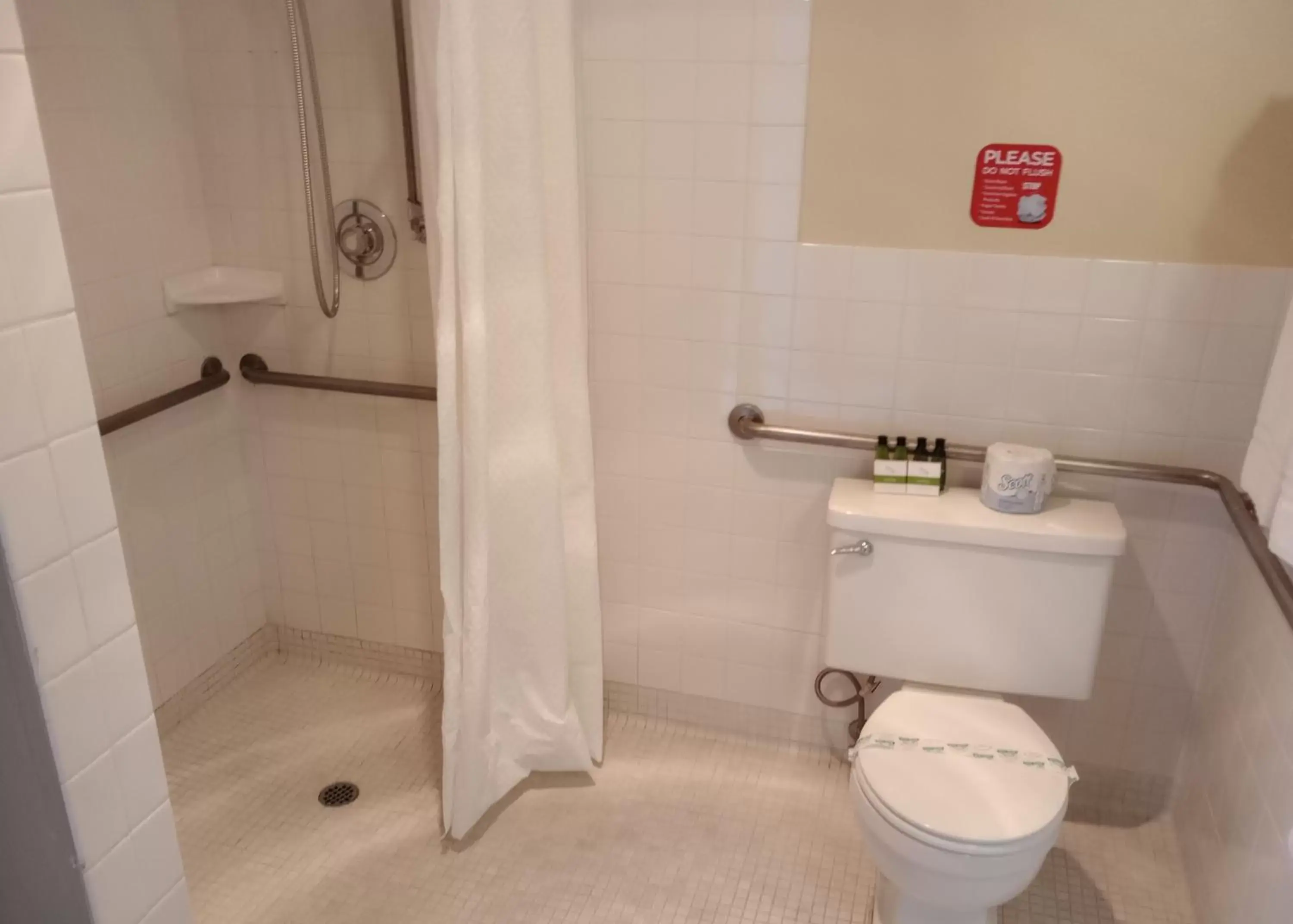 Bathroom in Cocusa Motel