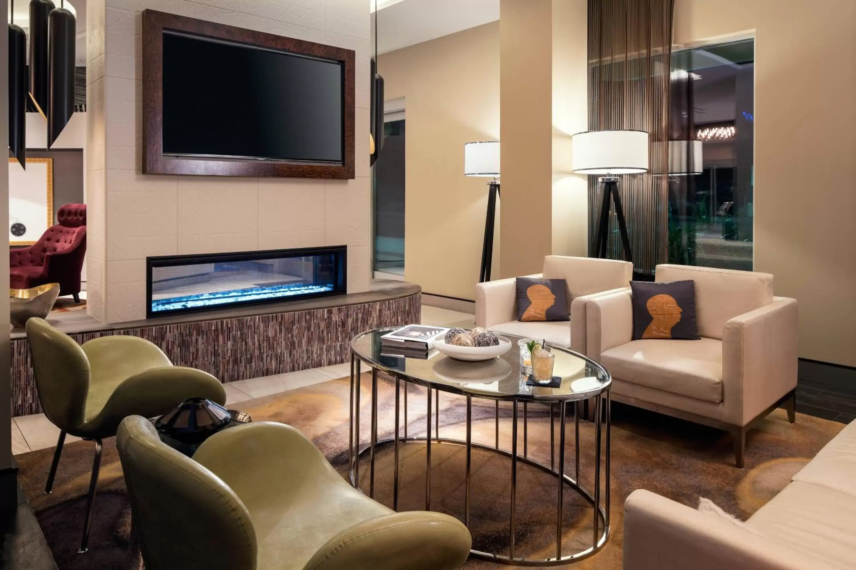 Lounge or bar, Seating Area in SpringHill Suites by Marriott Los Angeles Burbank/Downtown
