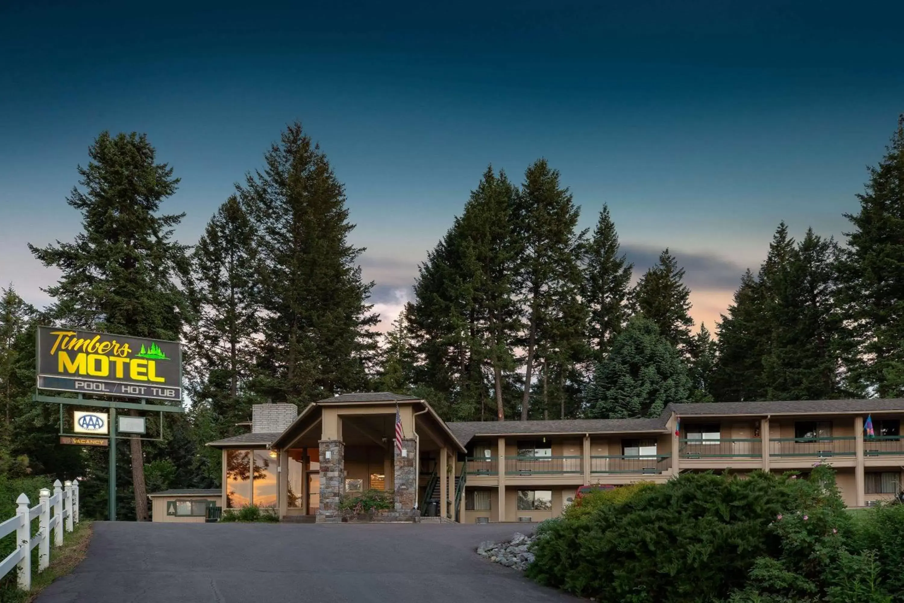 Property building in Timbers Motel Property building in Timbers Motel