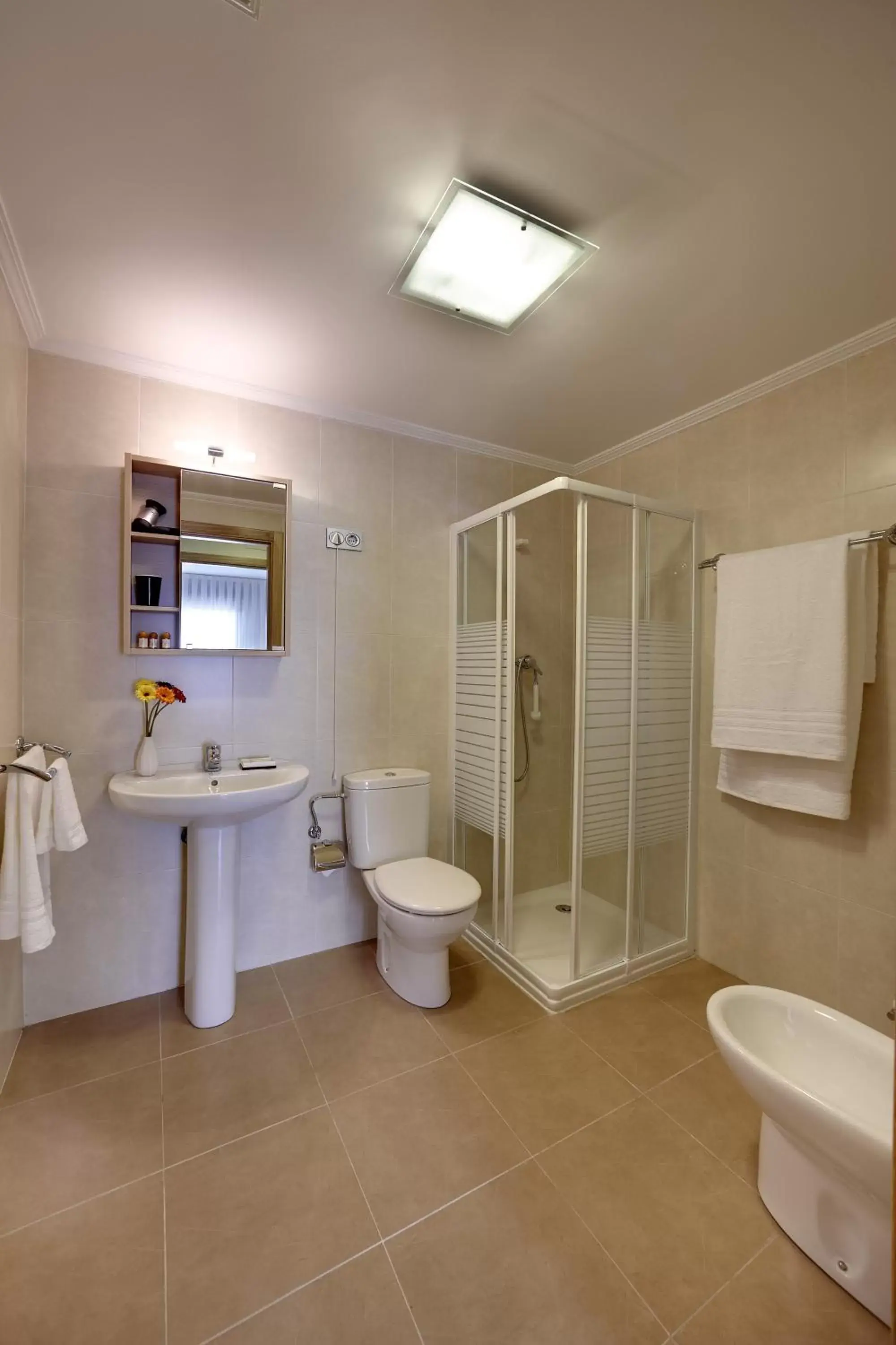 Bathroom in Bilbao Apartamentos Atxuri