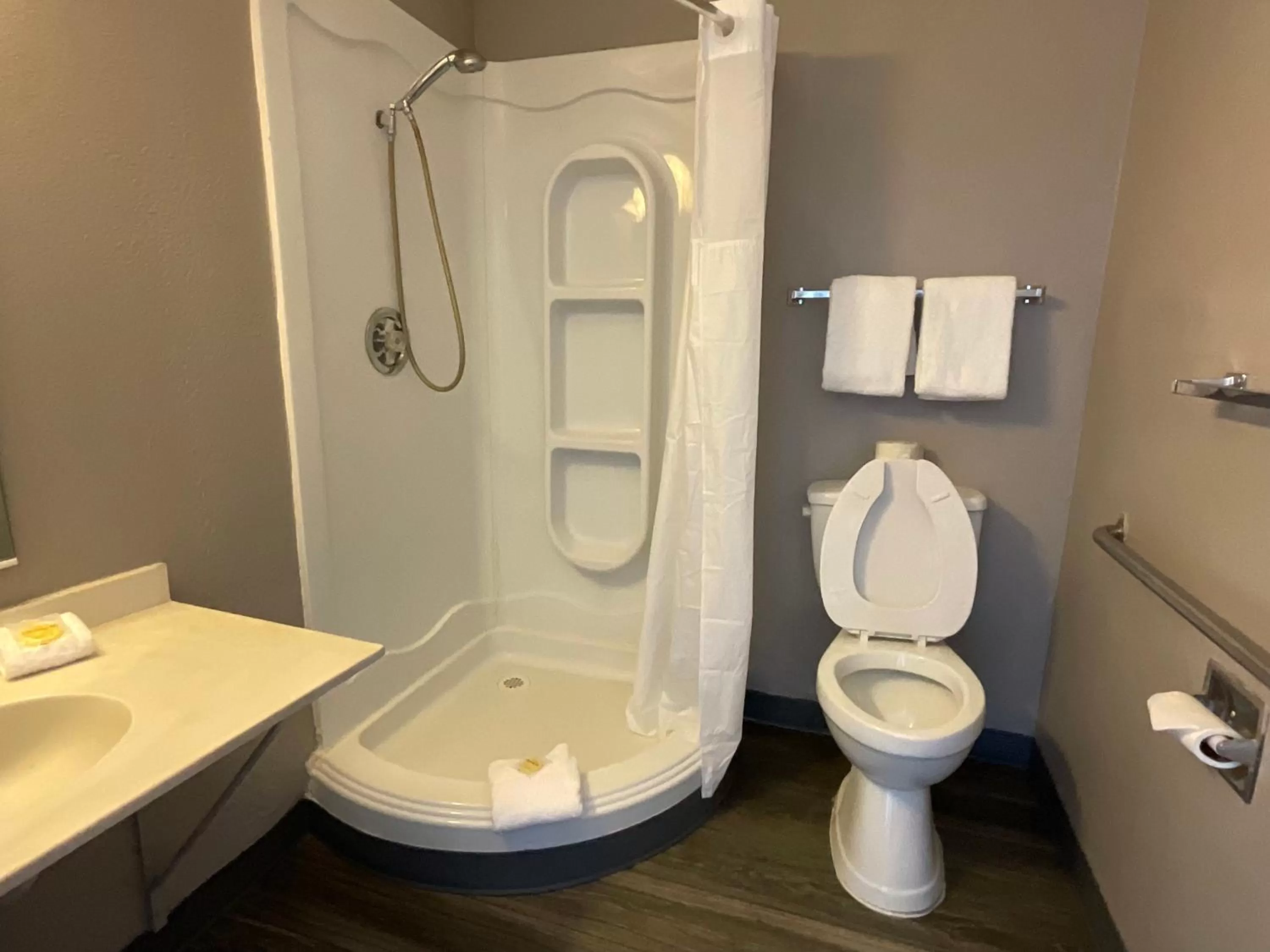 Bathroom in Motel 6-Ely, NV