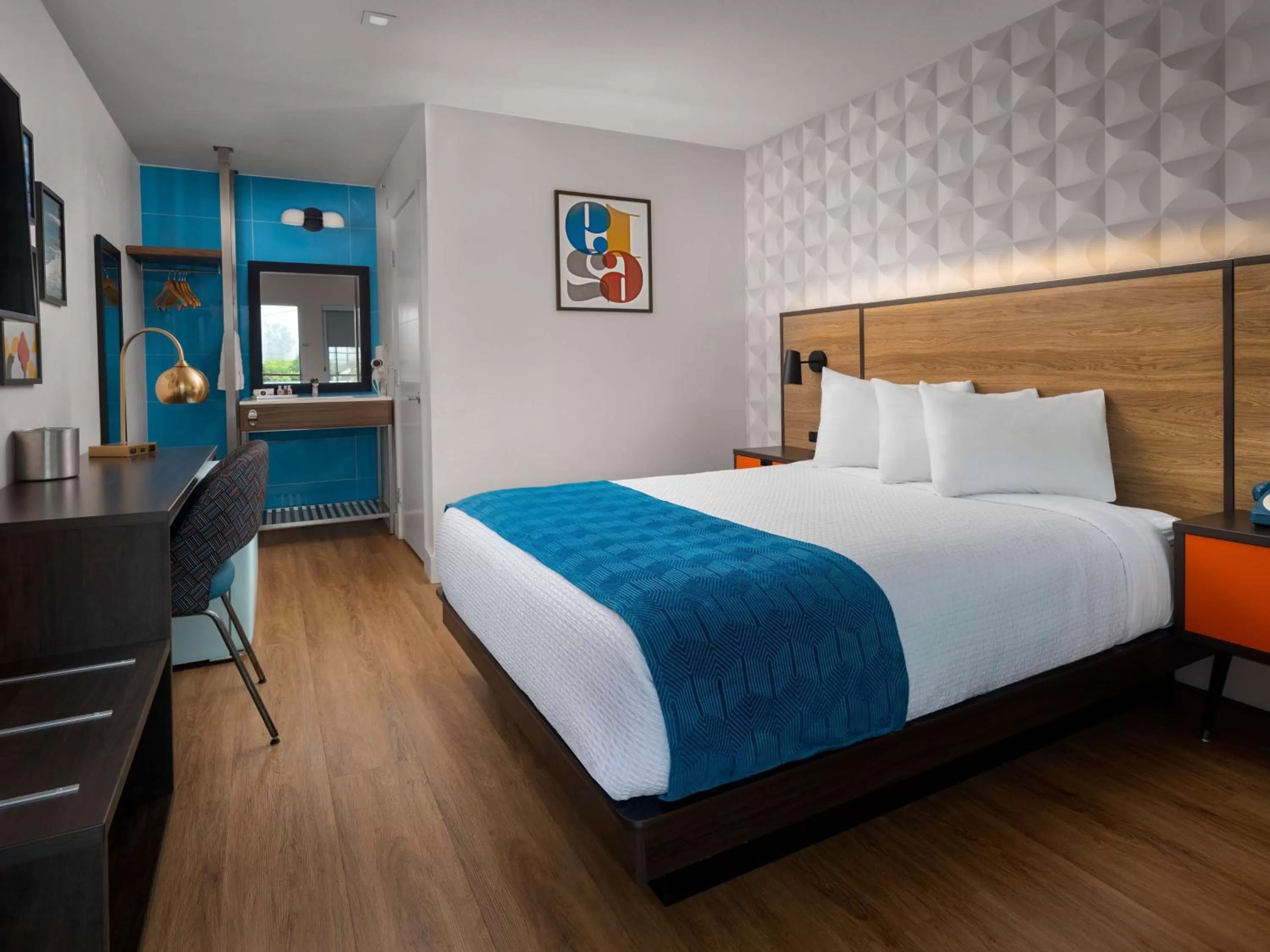 Bedroom, Bed in Motel 6-Santa Barbara, CA - Beach