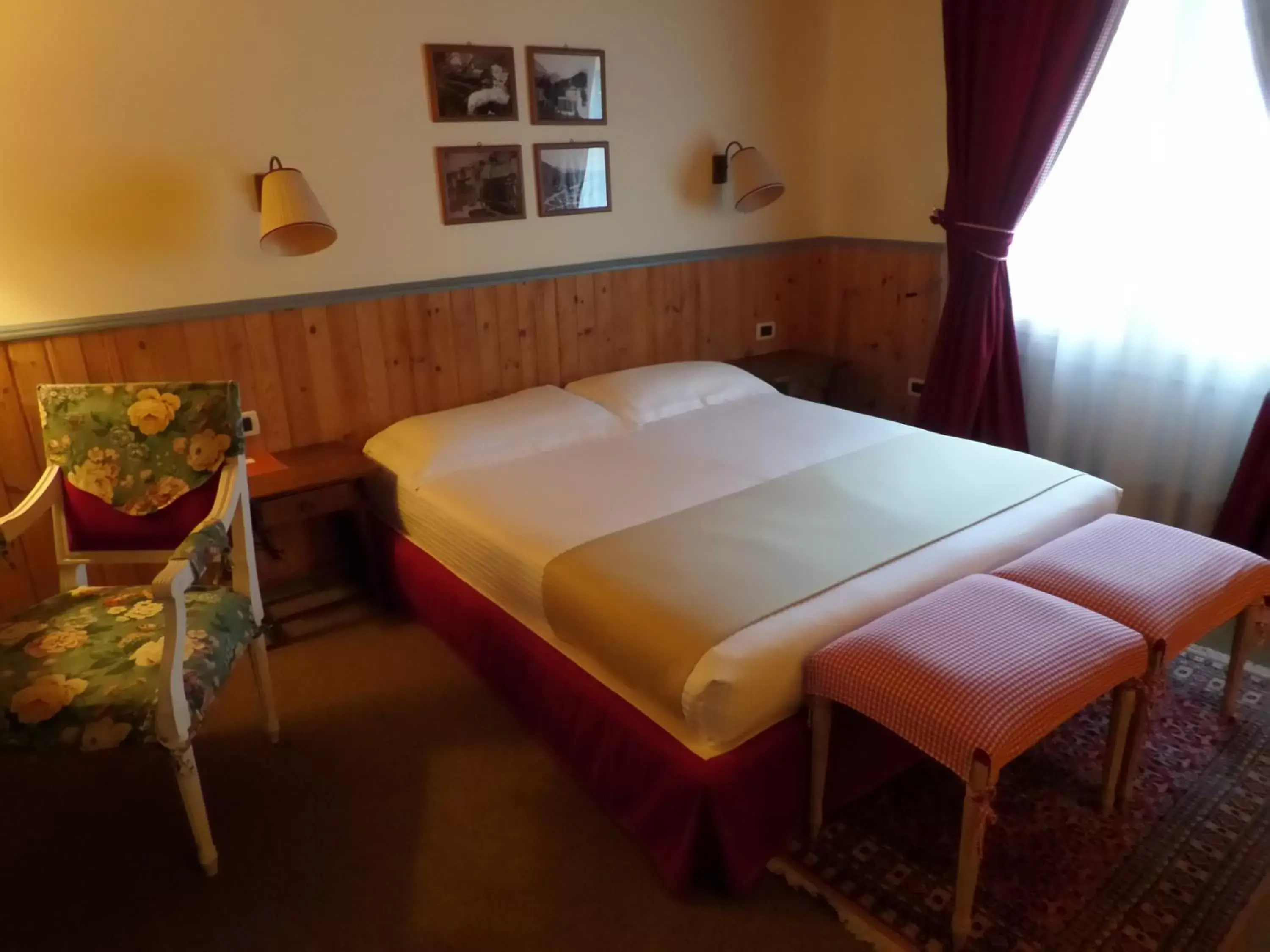 Bed in Hotel Miramonti