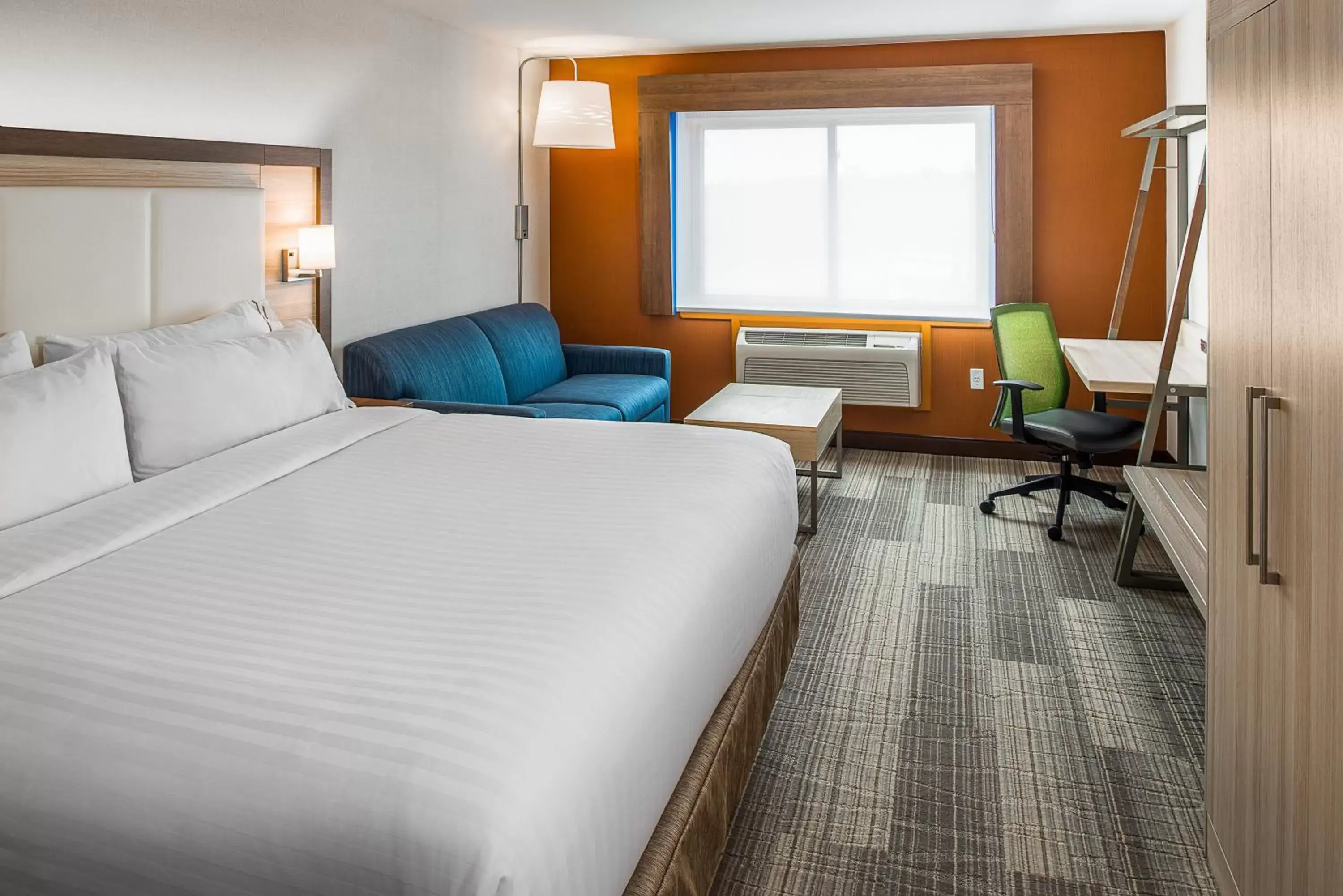 Photo of the whole room, Bed in Holiday Inn Express & Suites Halifax - Bedford, an IHG Hotel