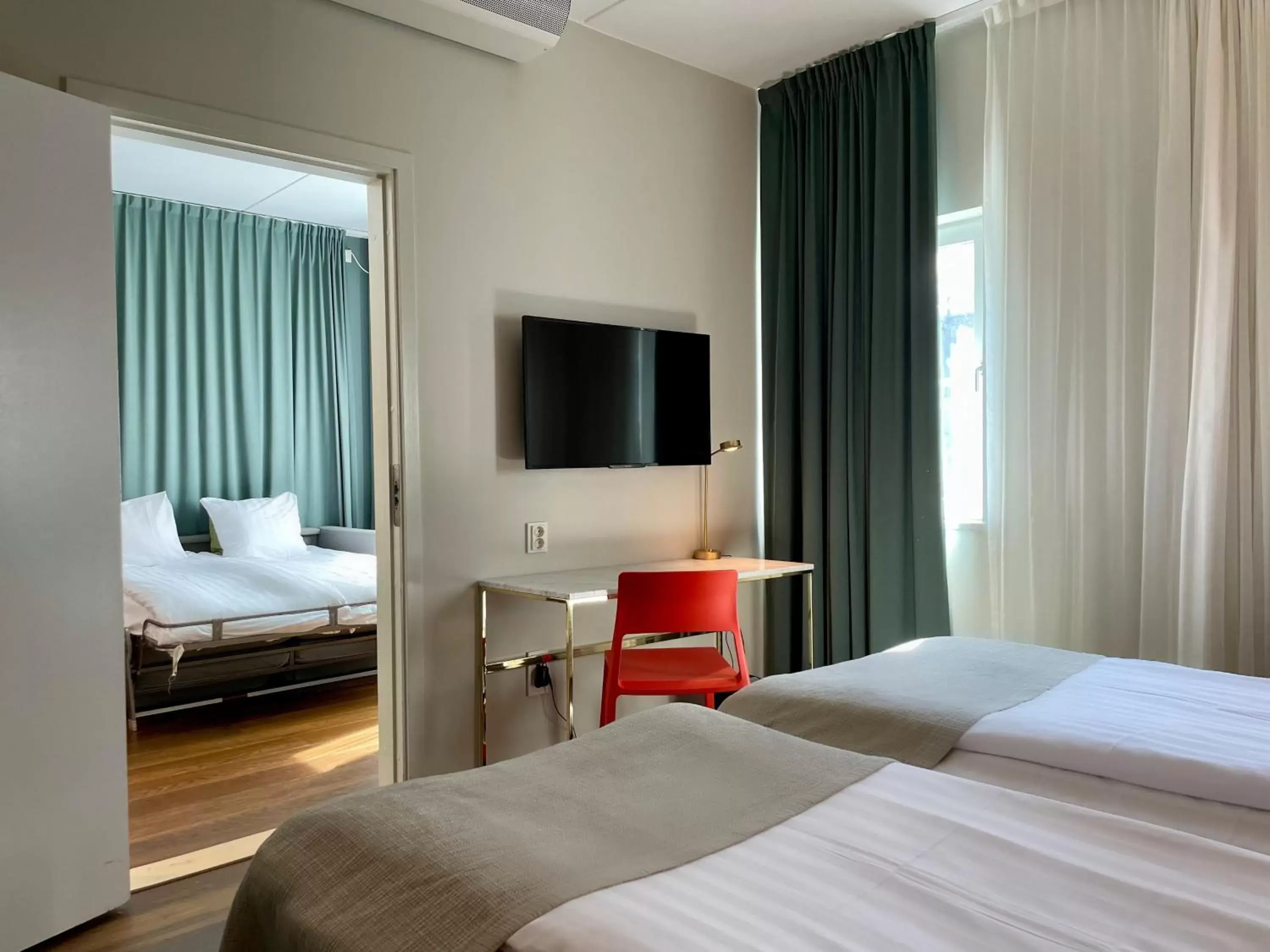Bedroom, Bed in Quality Hotel Globe