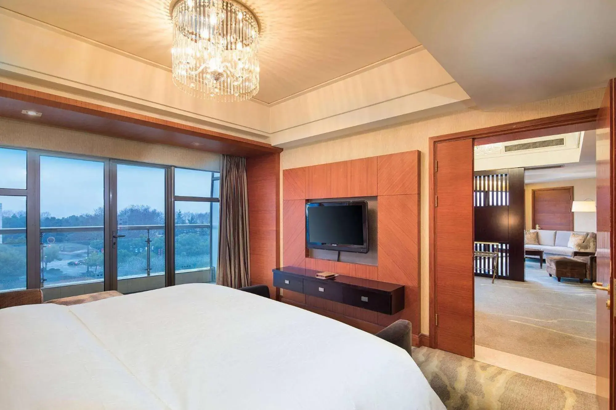 Bed in Wyndham Grand Plaza Royale Hangzhou