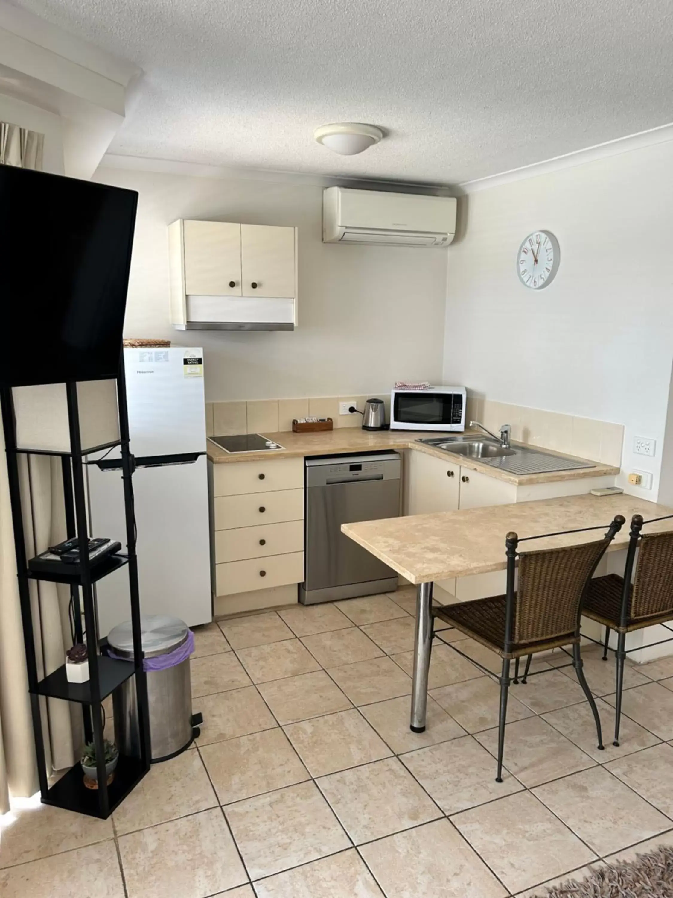 Kitchen/Kitchenette in River Sands Apartments