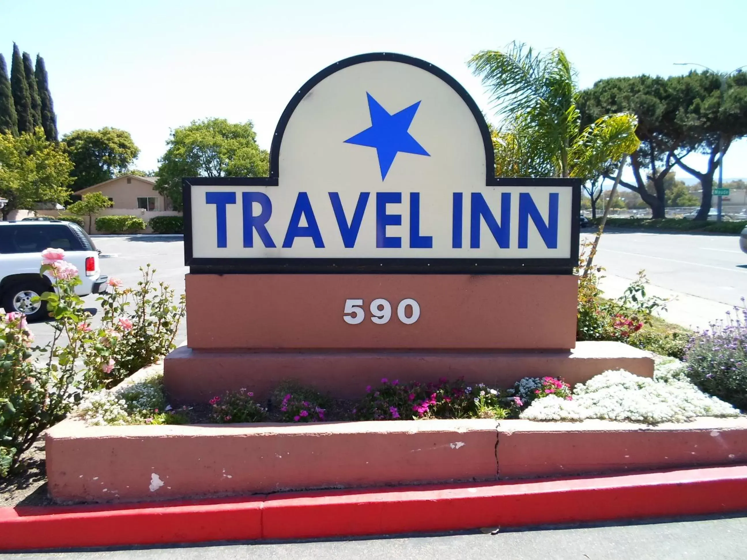 Facade/entrance, Property Logo/Sign in Travel Inn Sunnyvale