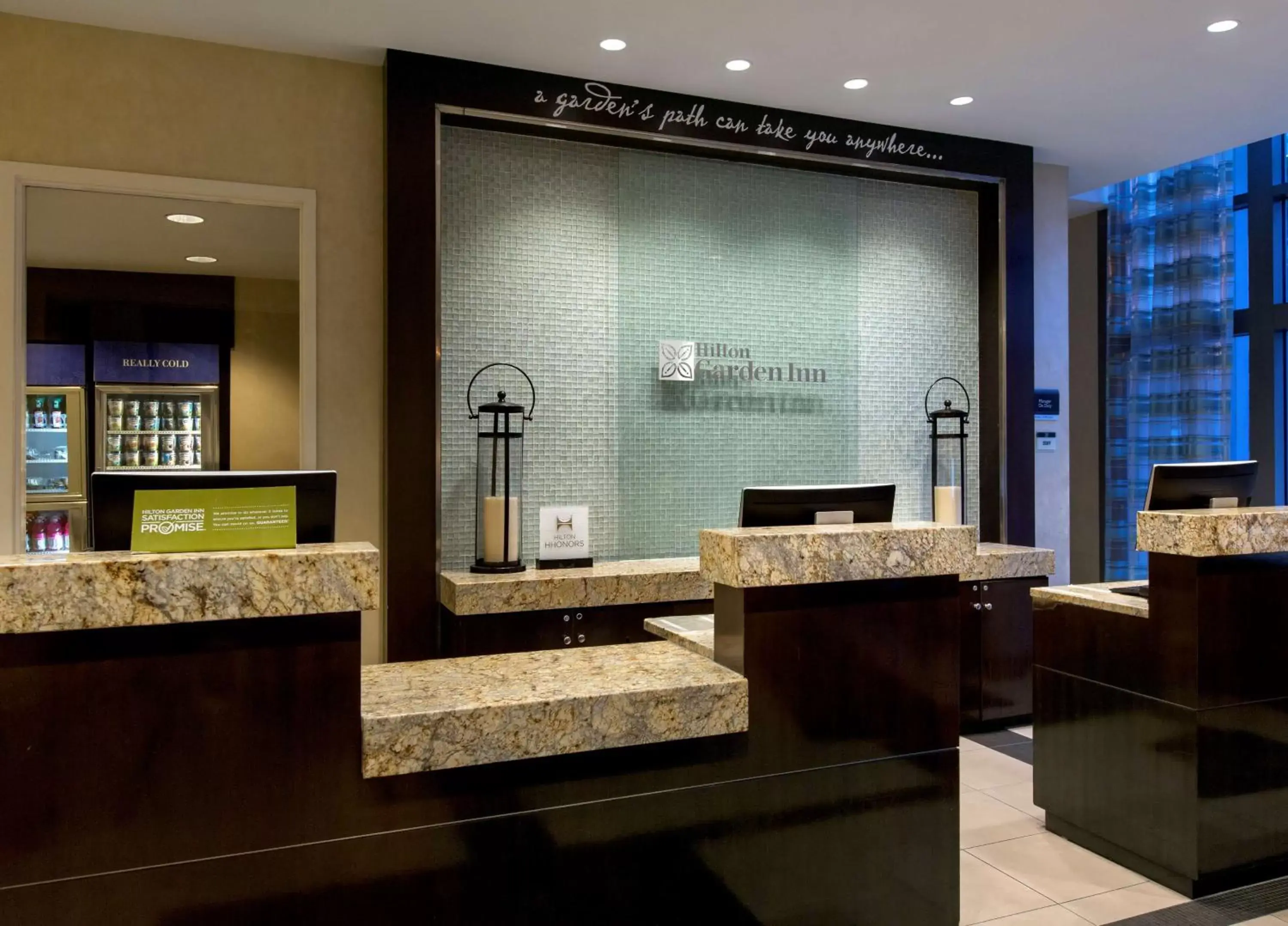 Lobby or reception, Bathroom in Hilton Garden Inn Washington D.C./U.S. Capitol