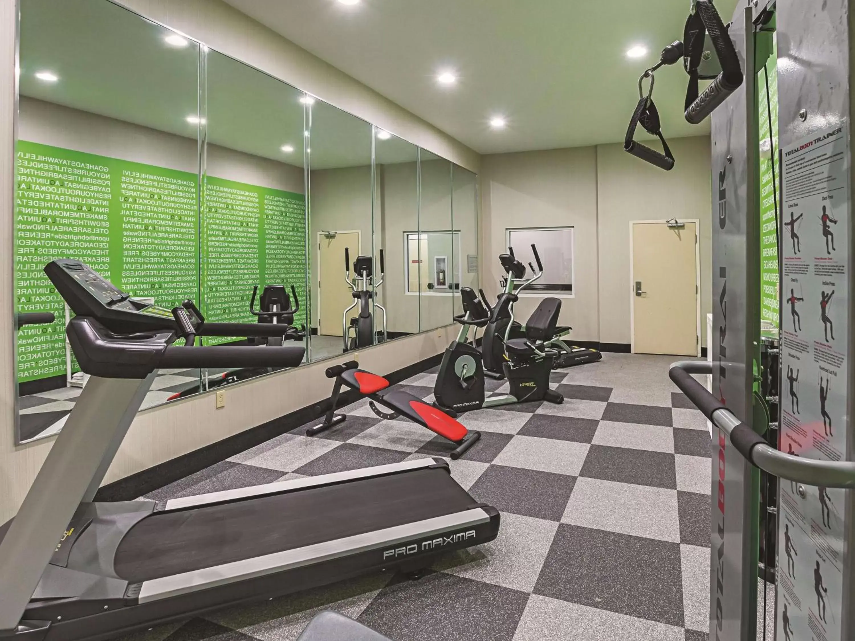 Fitness centre/facilities, Fitness Center/Facilities in La Quinta by Wyndham Ft. Worth - Forest Hill, TX