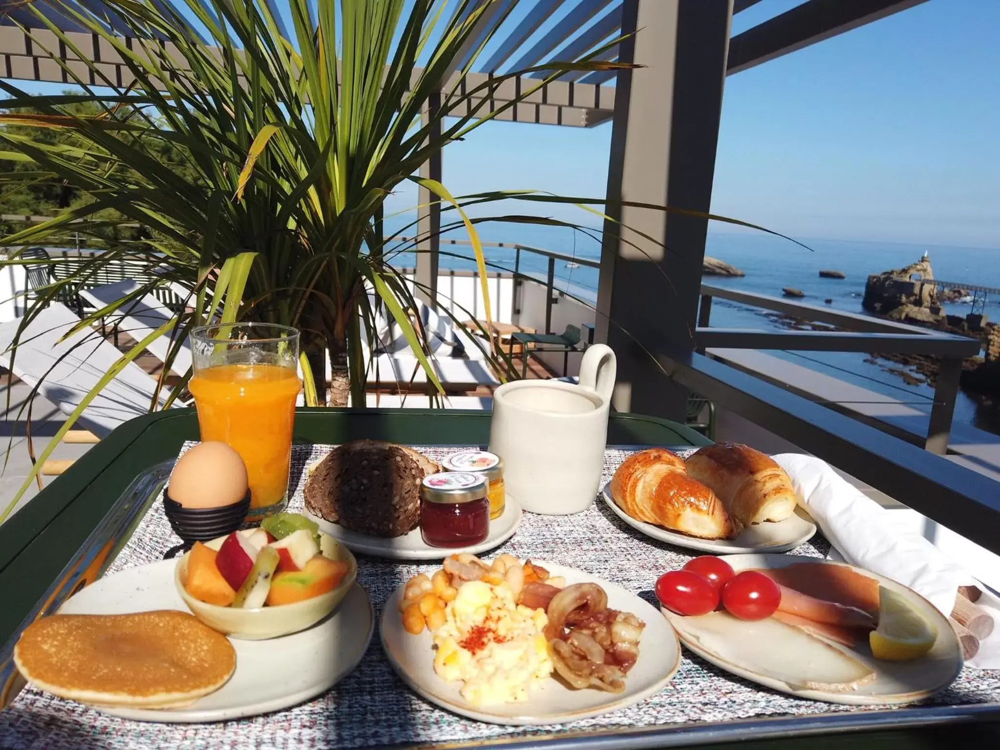 Breakfast in Hotel de La Plage - Nouvel Etablissement