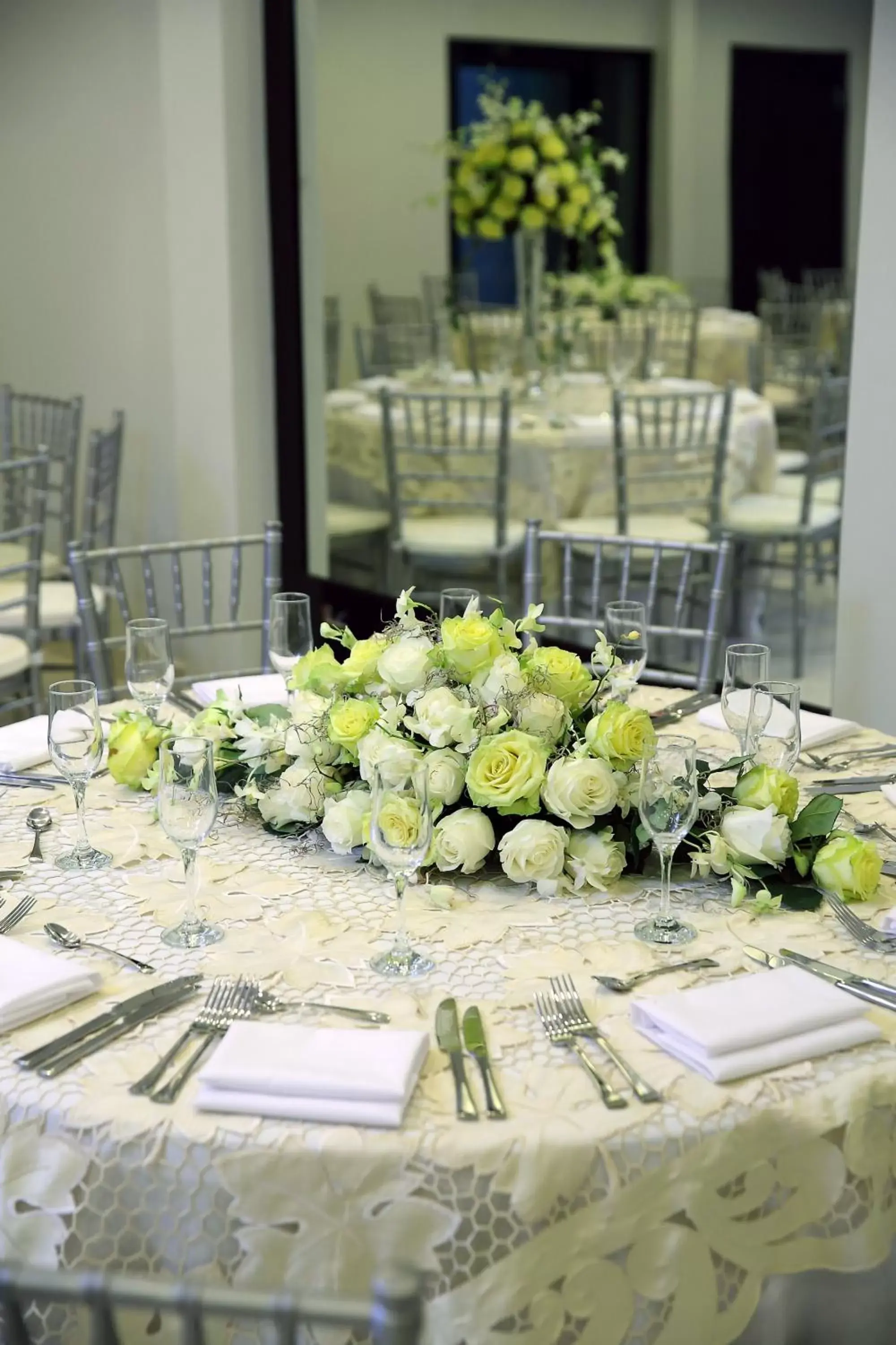 Banquet/Function facilities, Restaurant/Places to Eat in Aranjuez Hotel & Suites