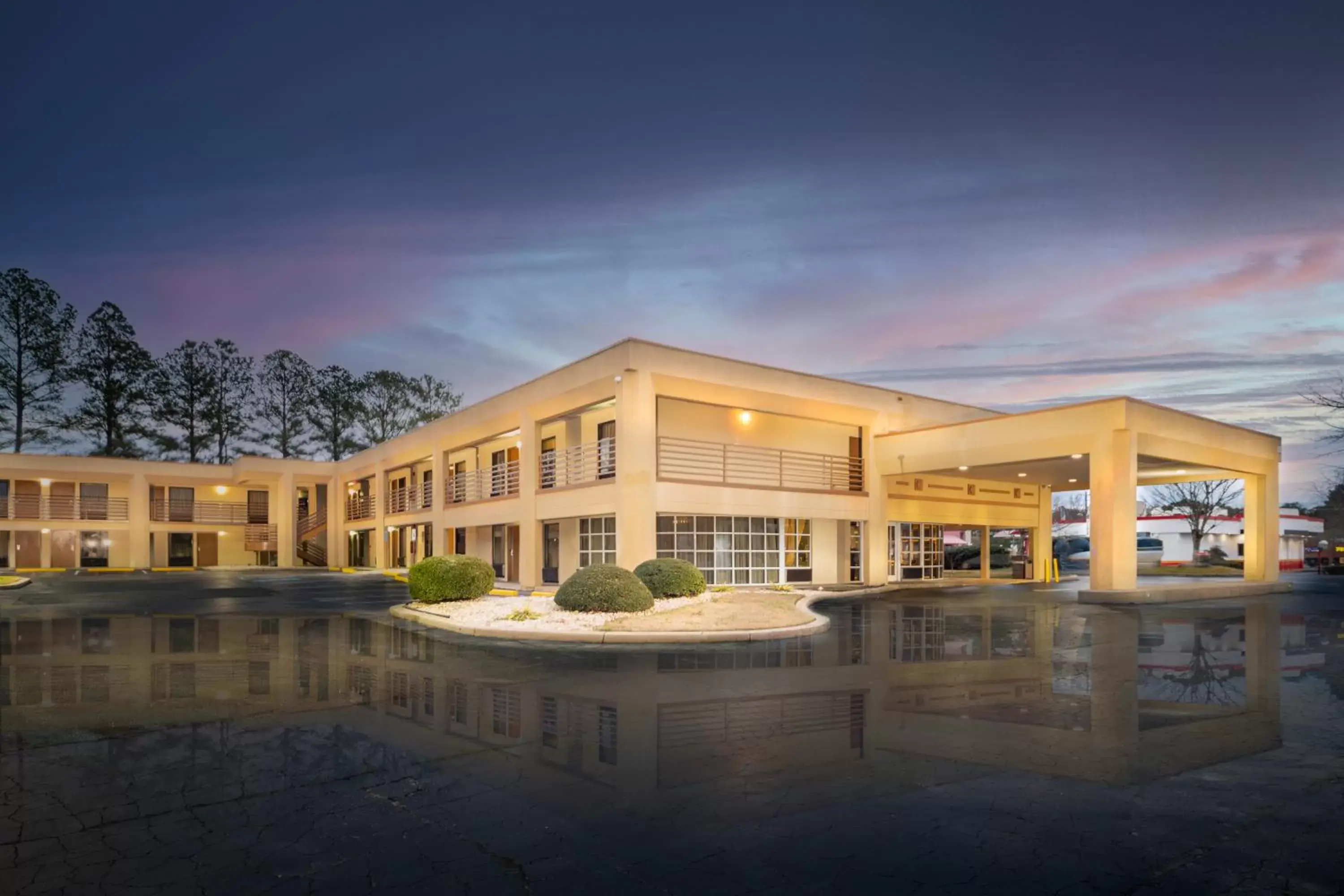 Property building in Days Inn by Wyndham Atlanta Stone Mountain Property building in Days Inn by Wyndham Atlanta Stone Mountain