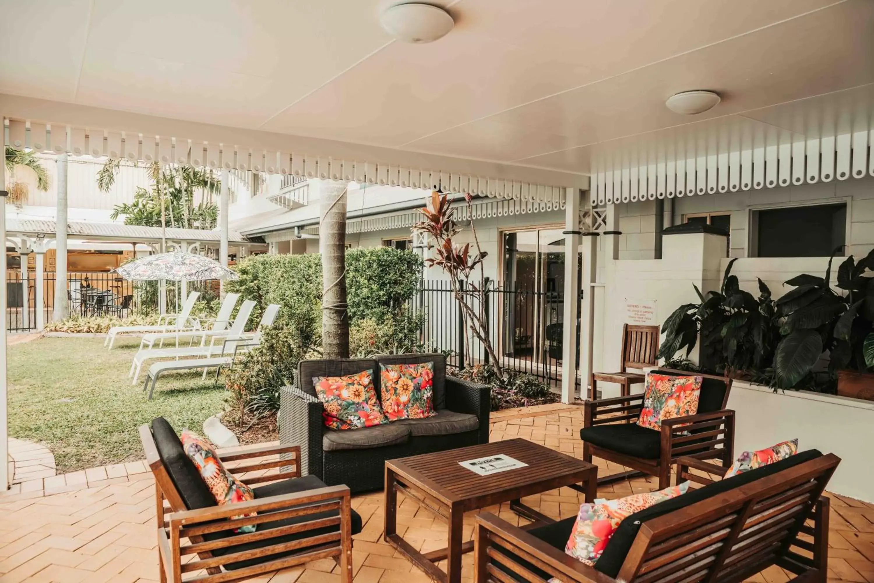 Inner courtyard view in Cairns Queens Court