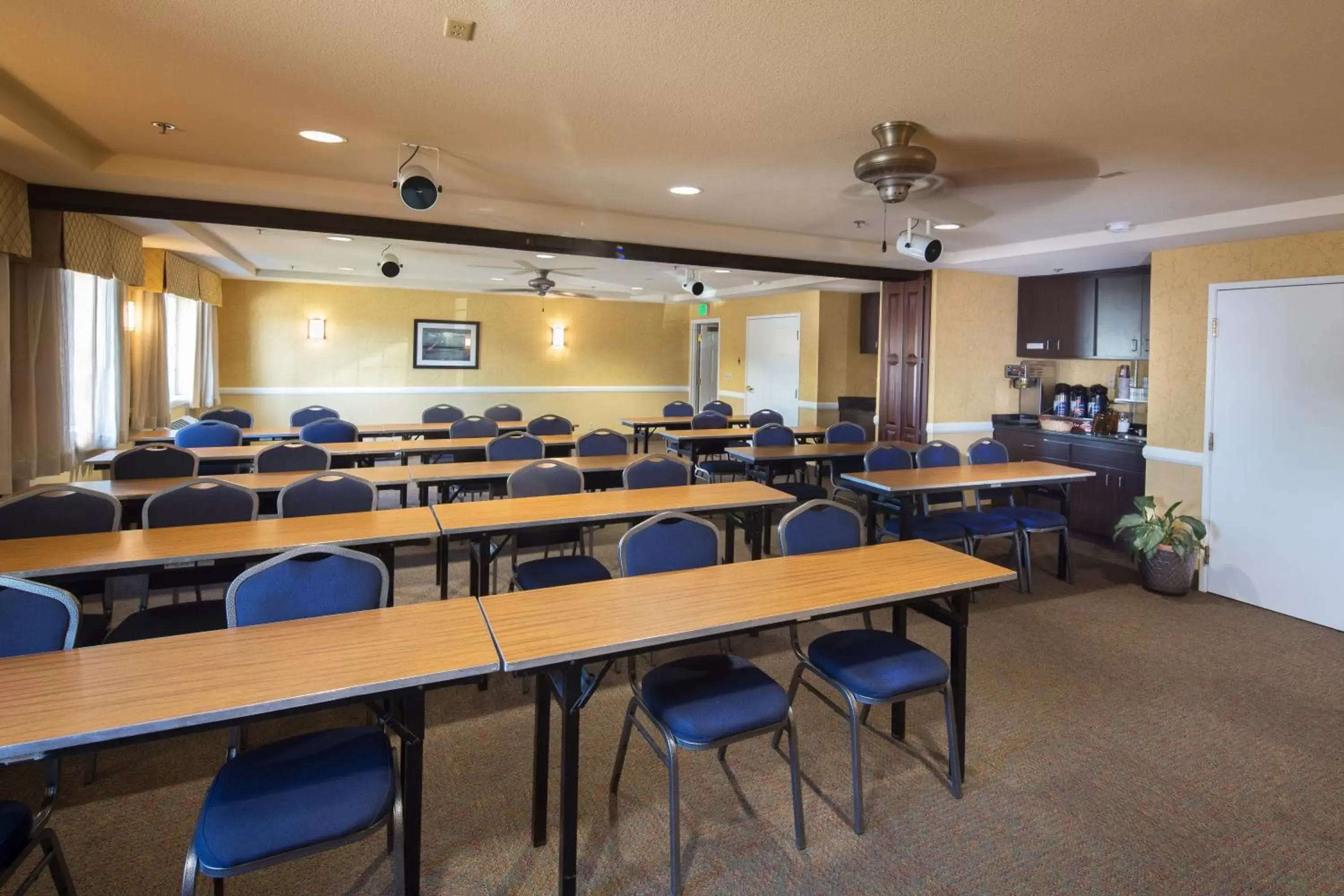 Meeting/conference room in Granzella's Inn