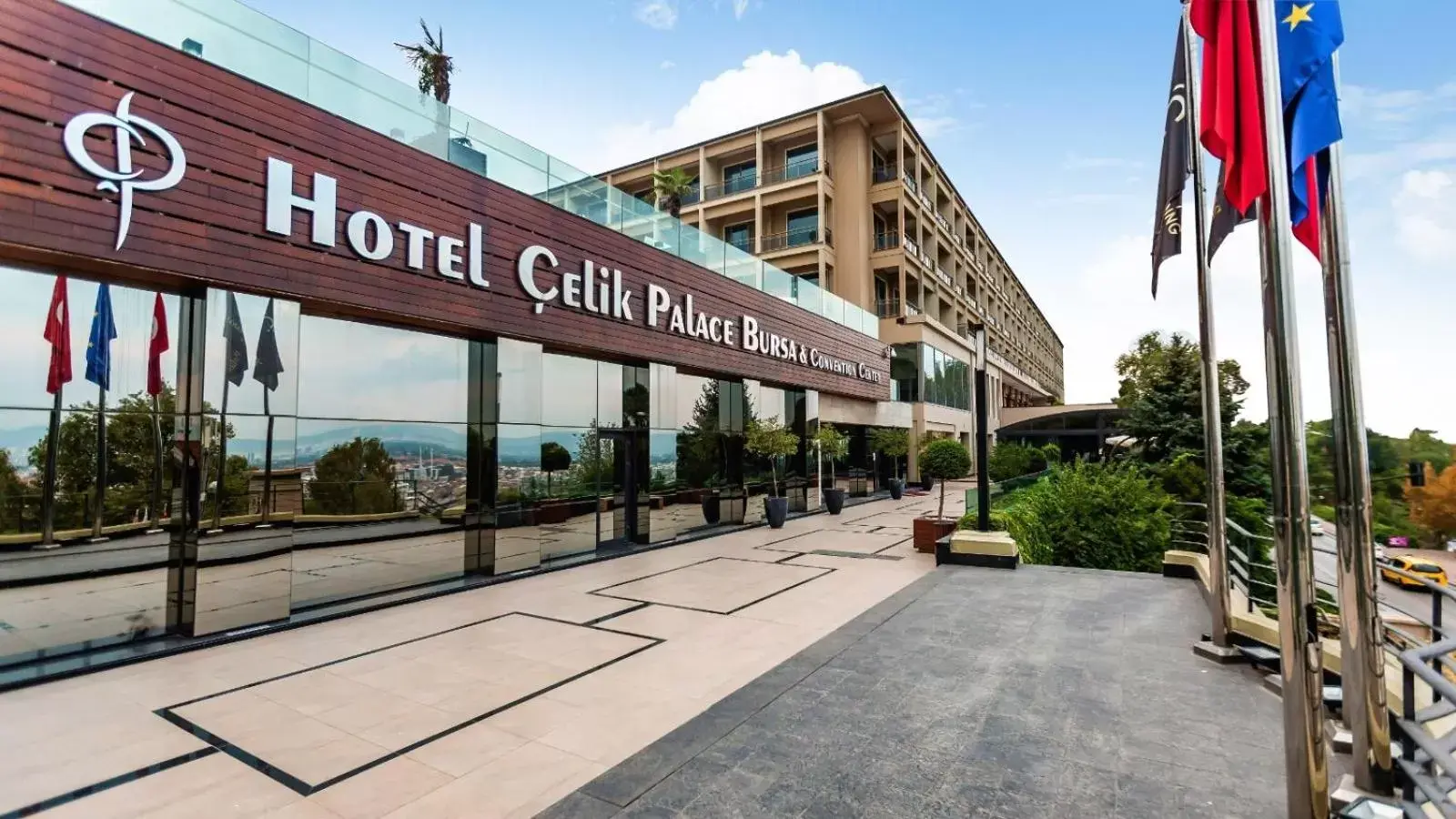 Property Building in Hotel Çelik Palas Convention Center & Thermal SPA