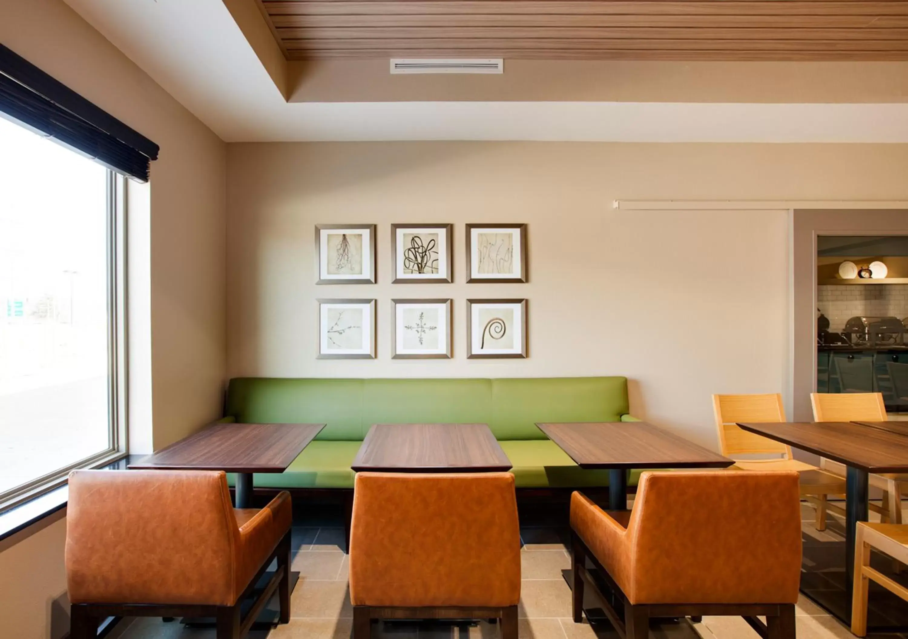 Restaurant/places to eat in Country Inn & Suites by Radisson, Springfield Southeast Restaurant/places to eat in Country Inn & Suites by Radisson, Springfield Southeast