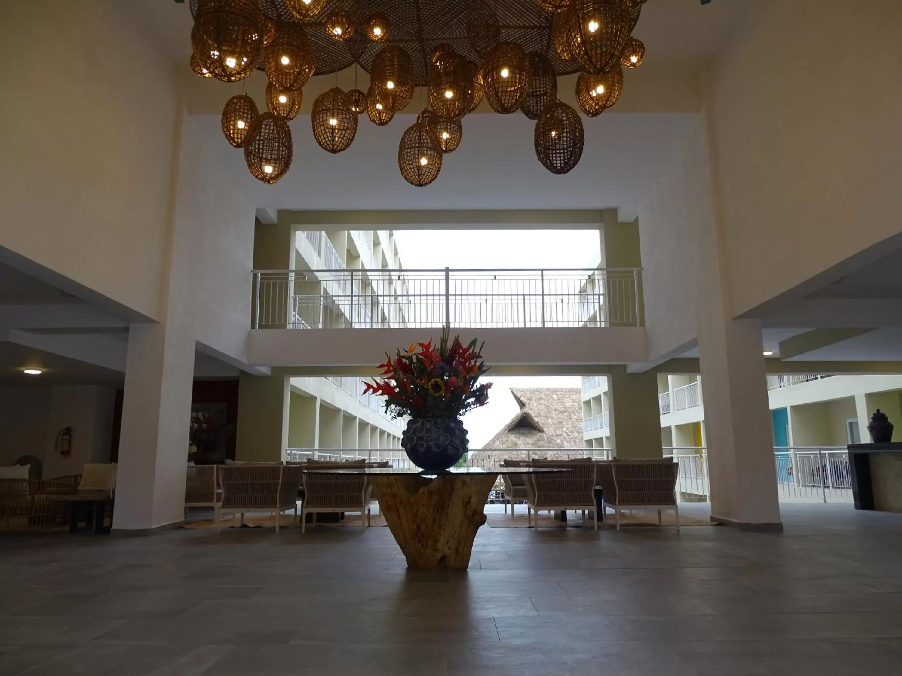 Lobby or reception in Decameron Isla Coral