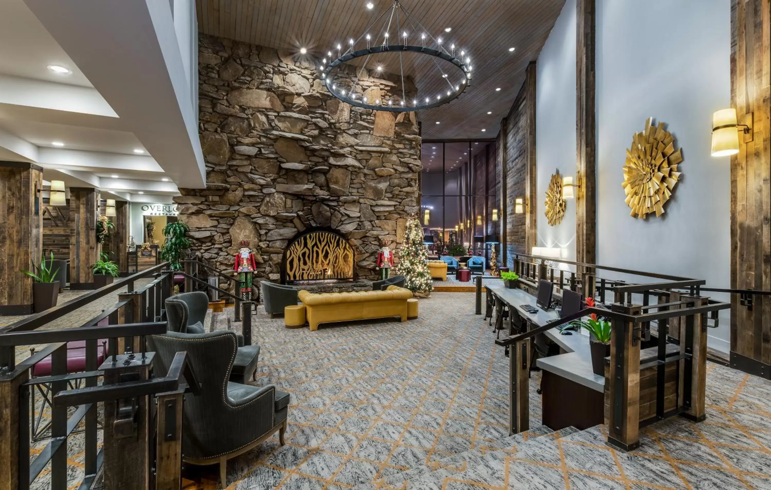 Property building, Restaurant/Places to Eat in Crowne Plaza Resort Asheville, an IHG Hotel