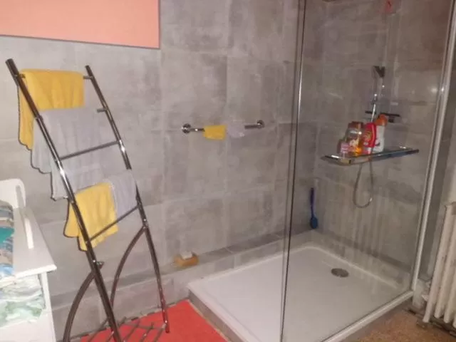 Bathroom in B and B Comme chez soi