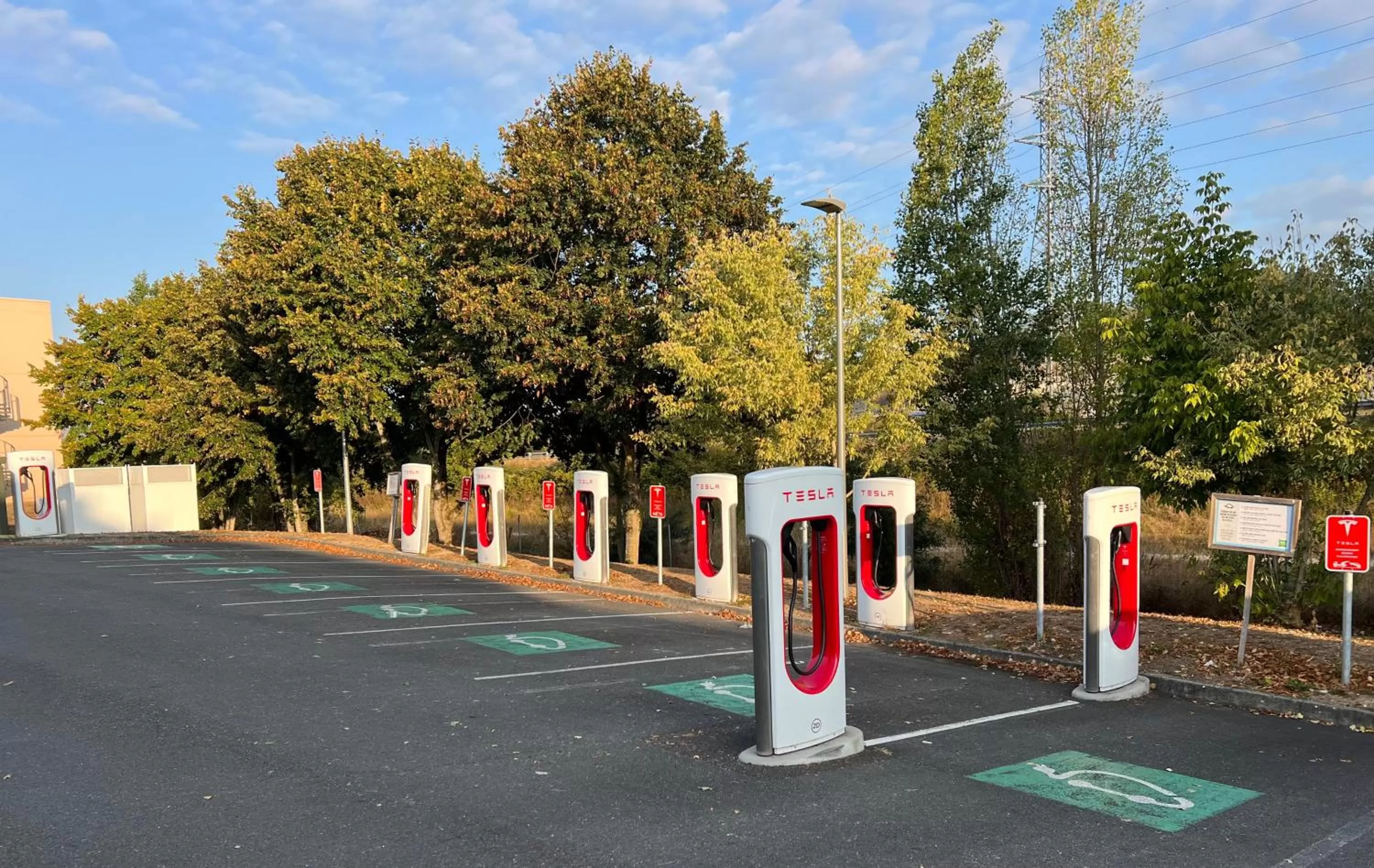 Parking in Ibis Angoulême Nord
