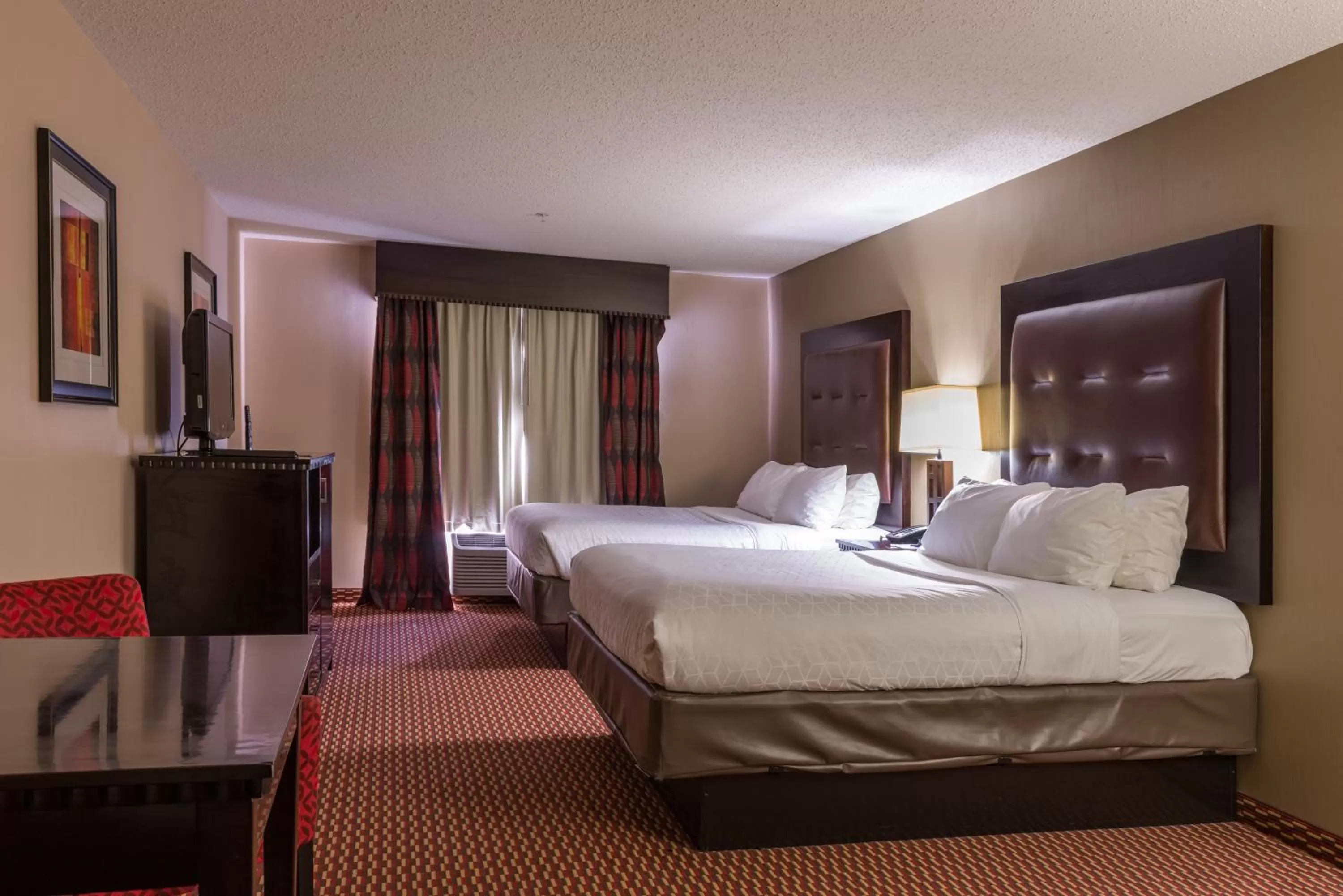 Photo of the whole room, Bed in Holiday Inn Express Hartford-Newington by IHG