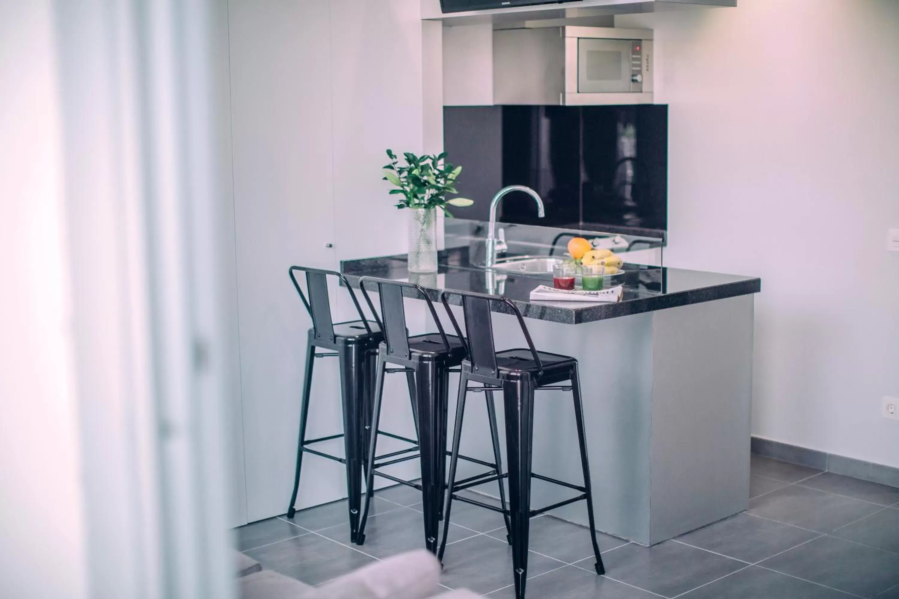 Kitchen or kitchenette in Mannix Urban Apartments