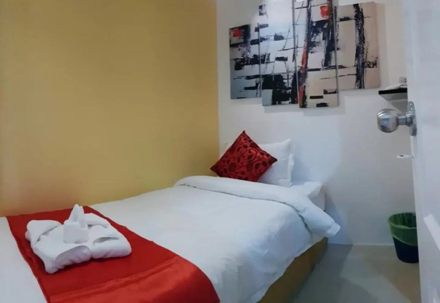 Bedroom, Bed in Khaosan Art Hotel - SHA Plus Certified