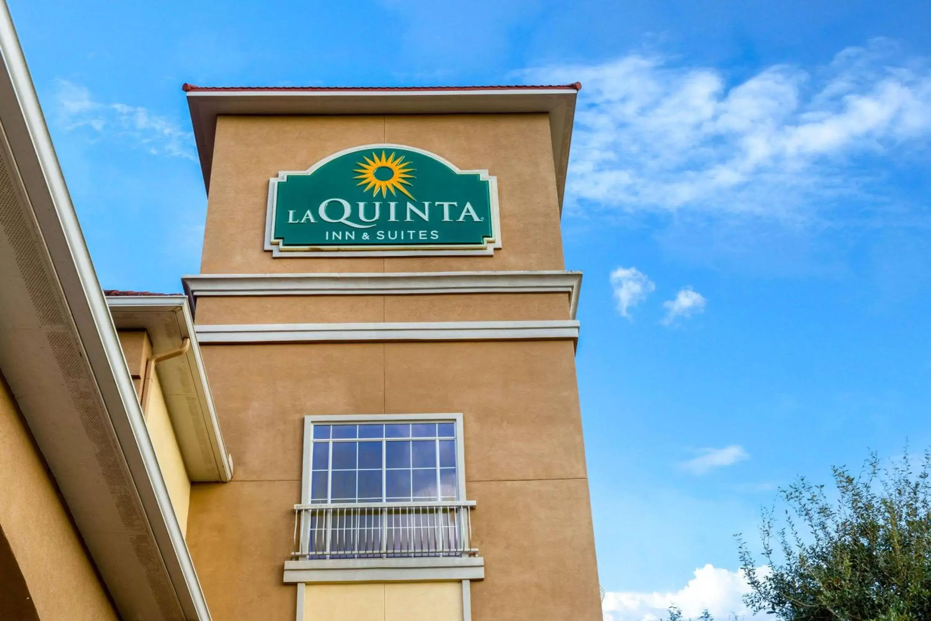 Property Building in La Quinta by Wyndham Angleton