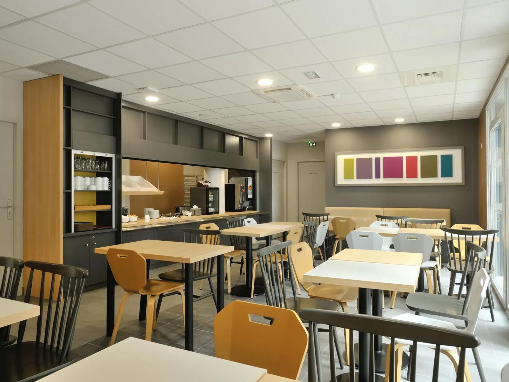 Restaurant/Places to Eat in B&B HOTEL Lyon Caluire Cité Internationale