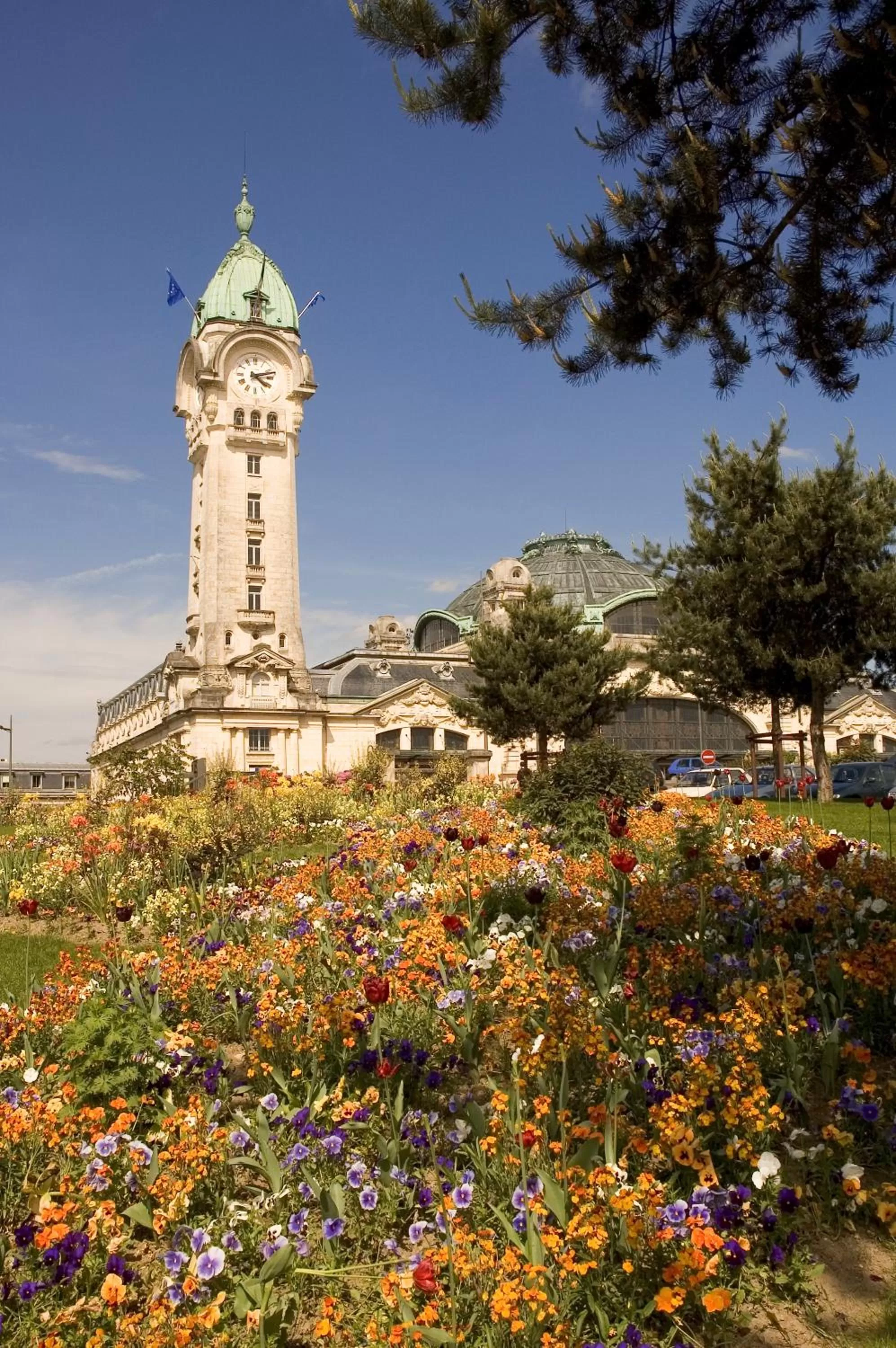 Area and facilities in Best Western Plus Richelieu