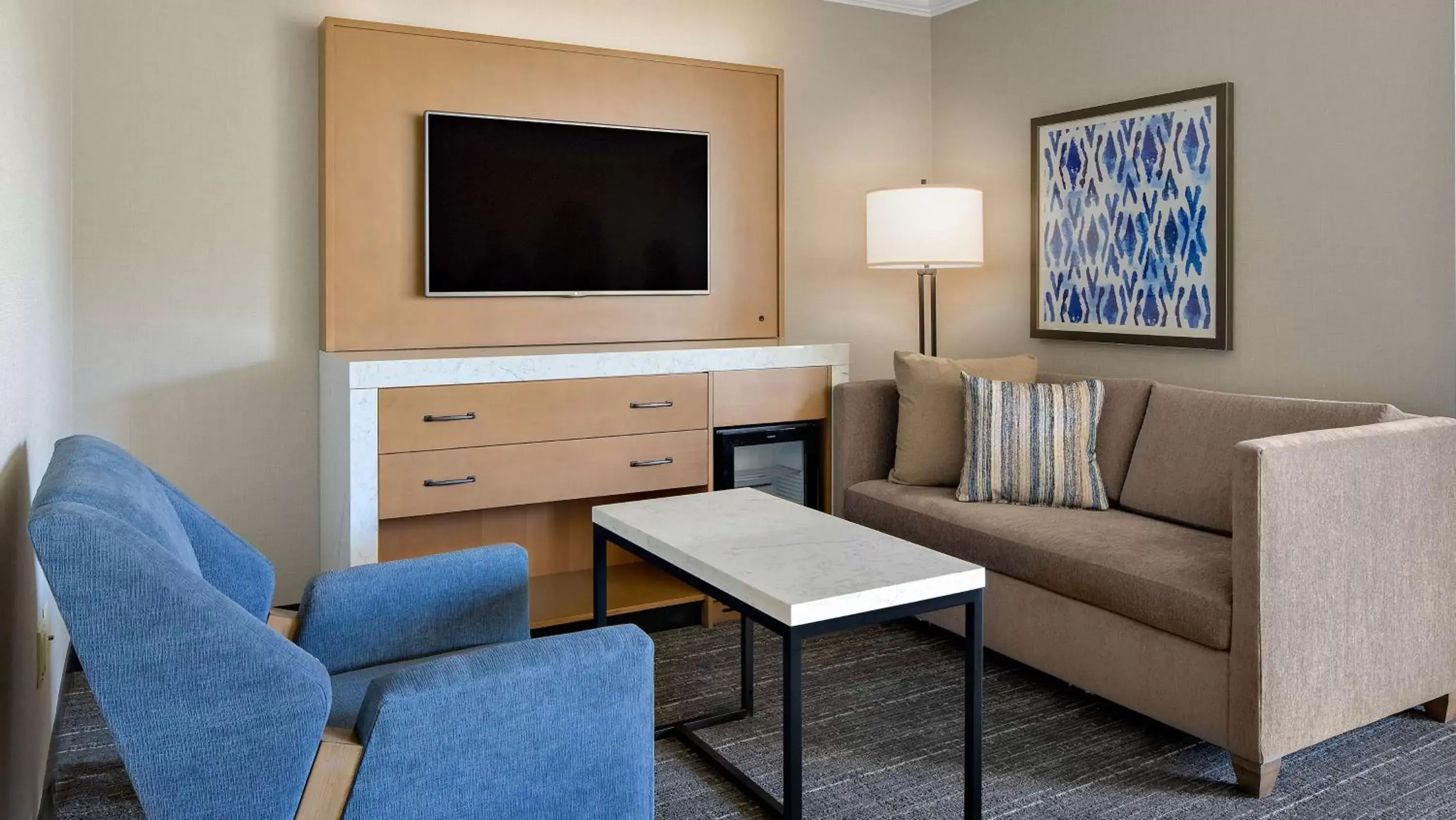 Photo of the whole room, Seating Area in Hyatt Regency Valencia