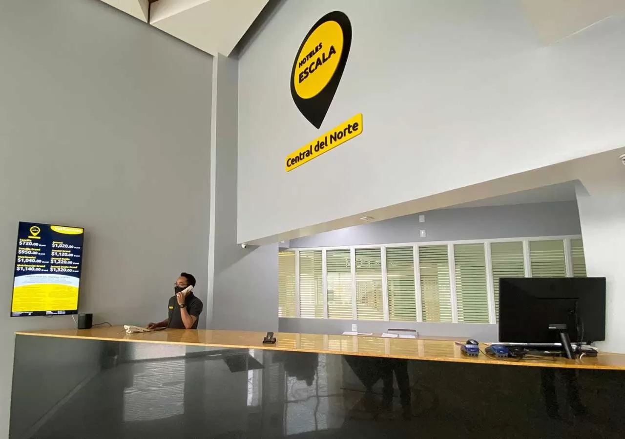 Staff in Hotel Escala Central del Norte