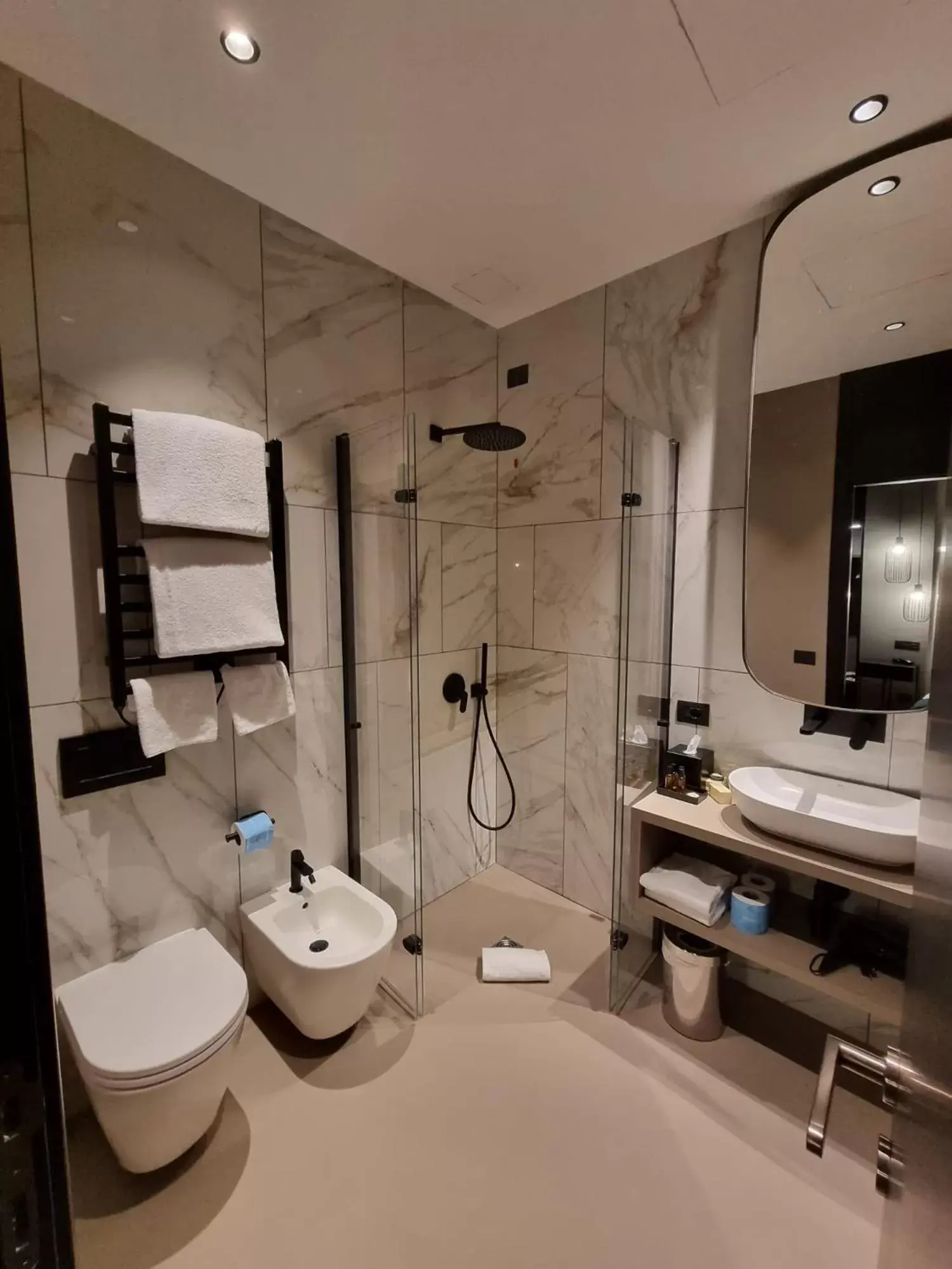 Bathroom in Grand Hotel Passetto