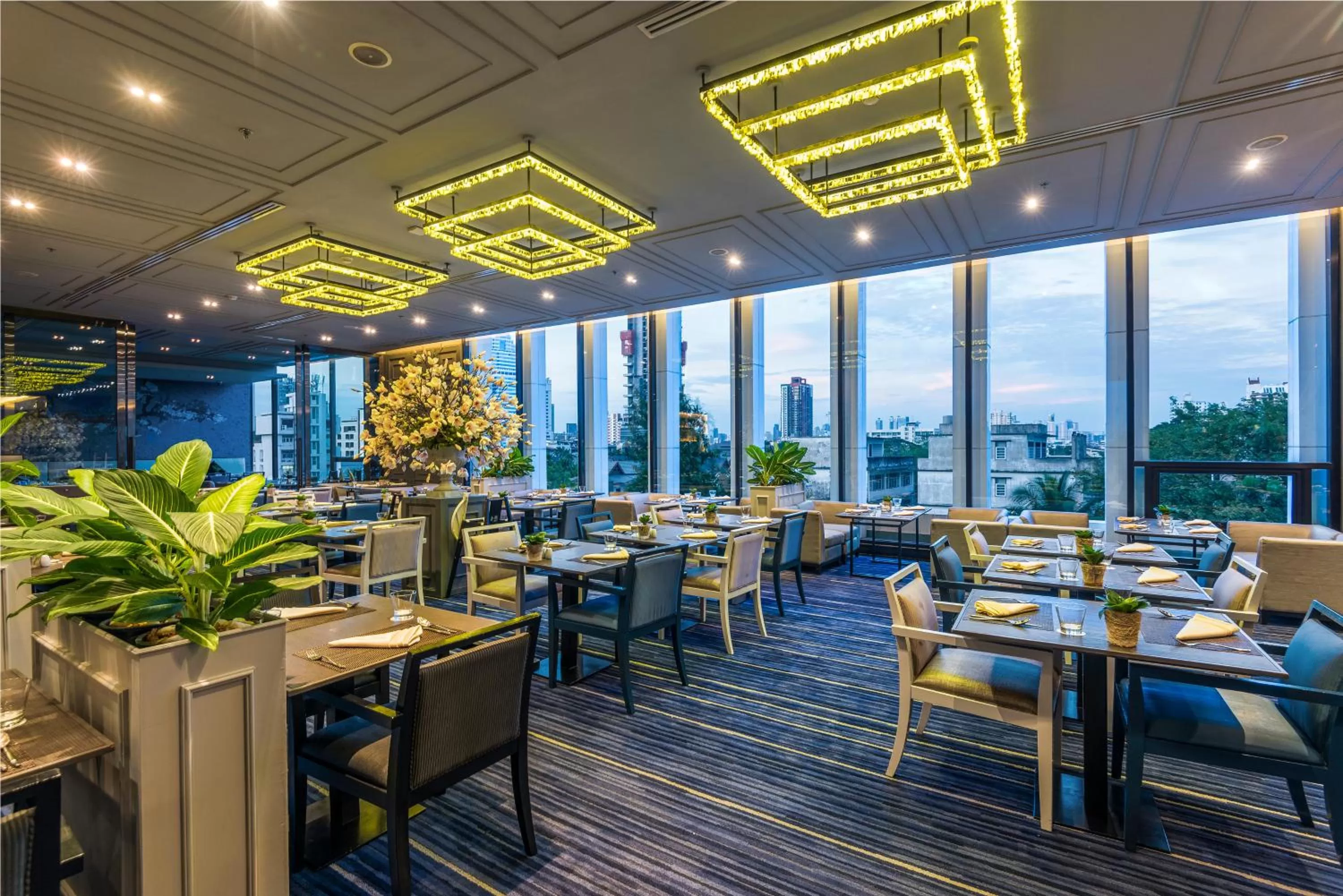 Restaurant/places to eat in Chatrium Sathon Bangkok