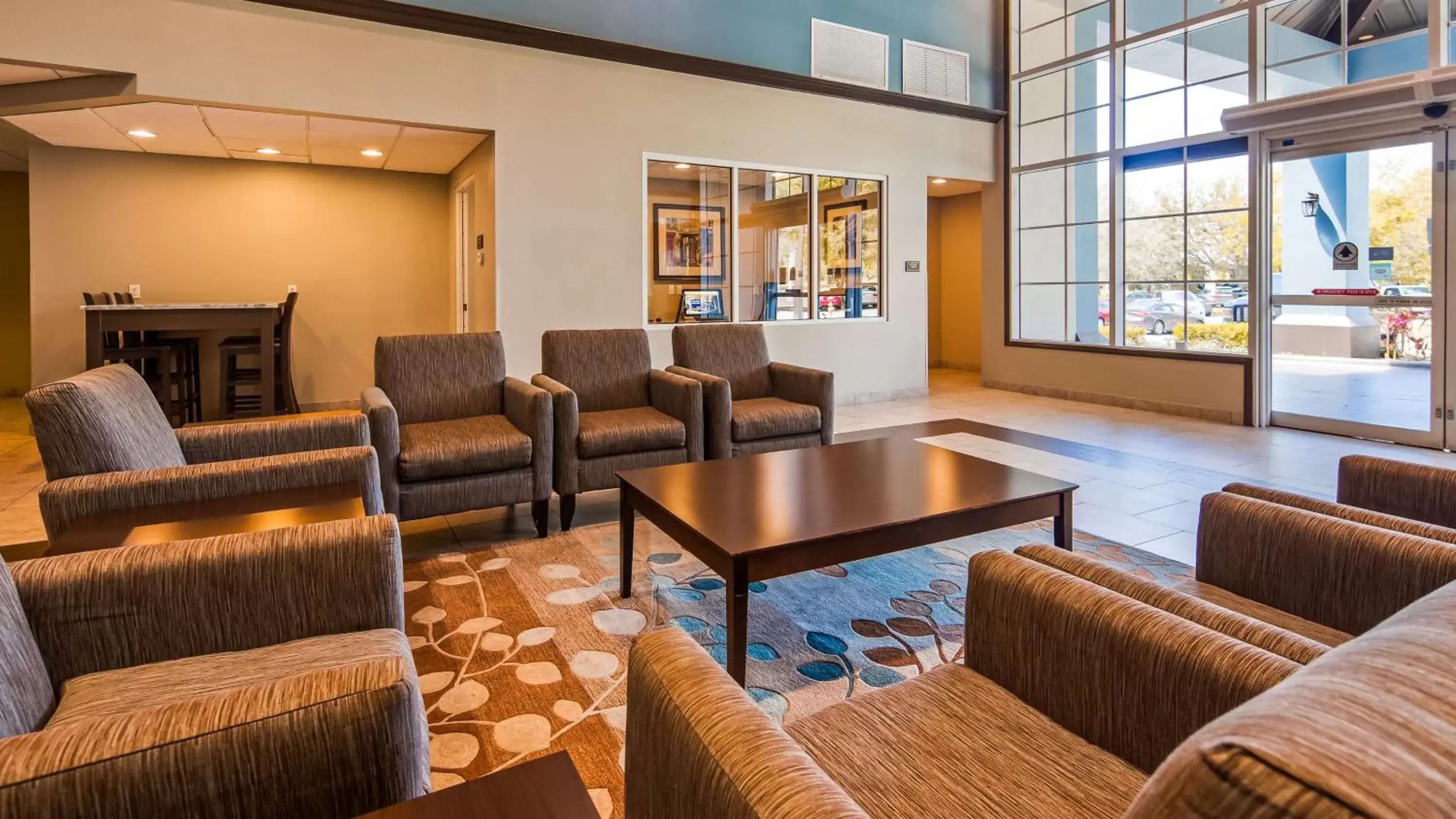 Lobby or reception, Seating Area in Best Western Naples Plaza Hotel